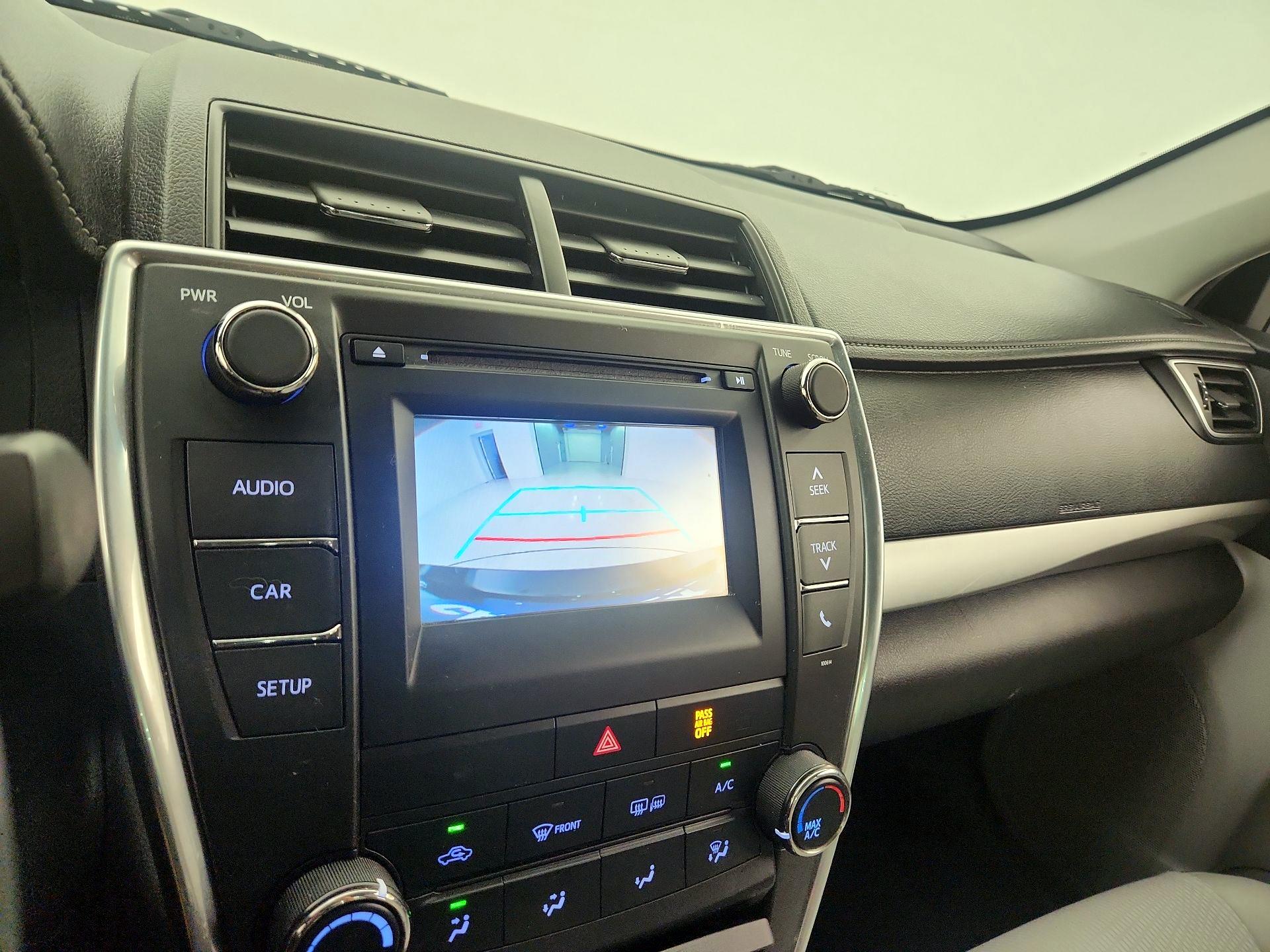Thumbnail: 2017 Toyota Camry - 14