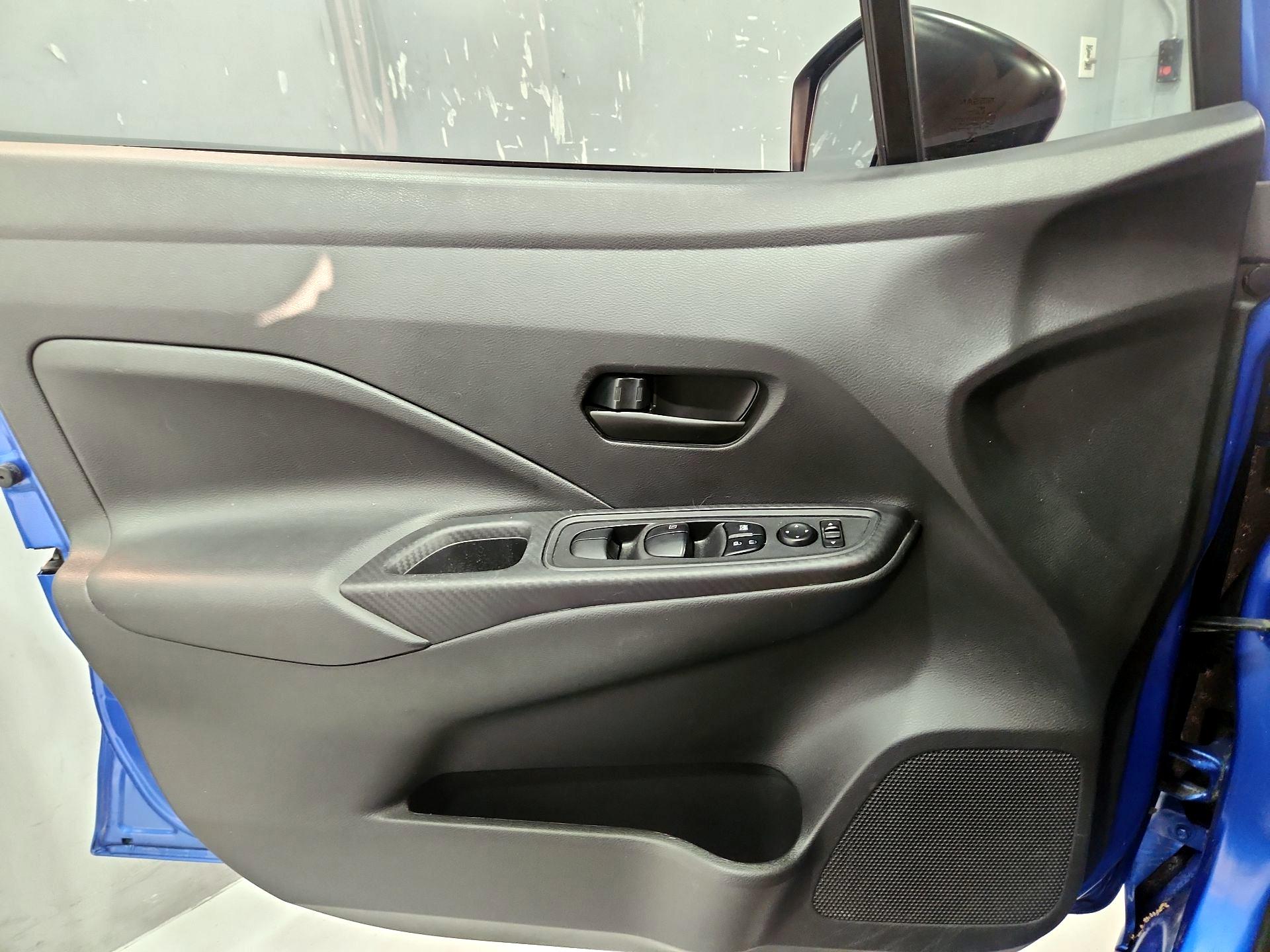 Thumbnail: 2020 Nissan Versa - 12