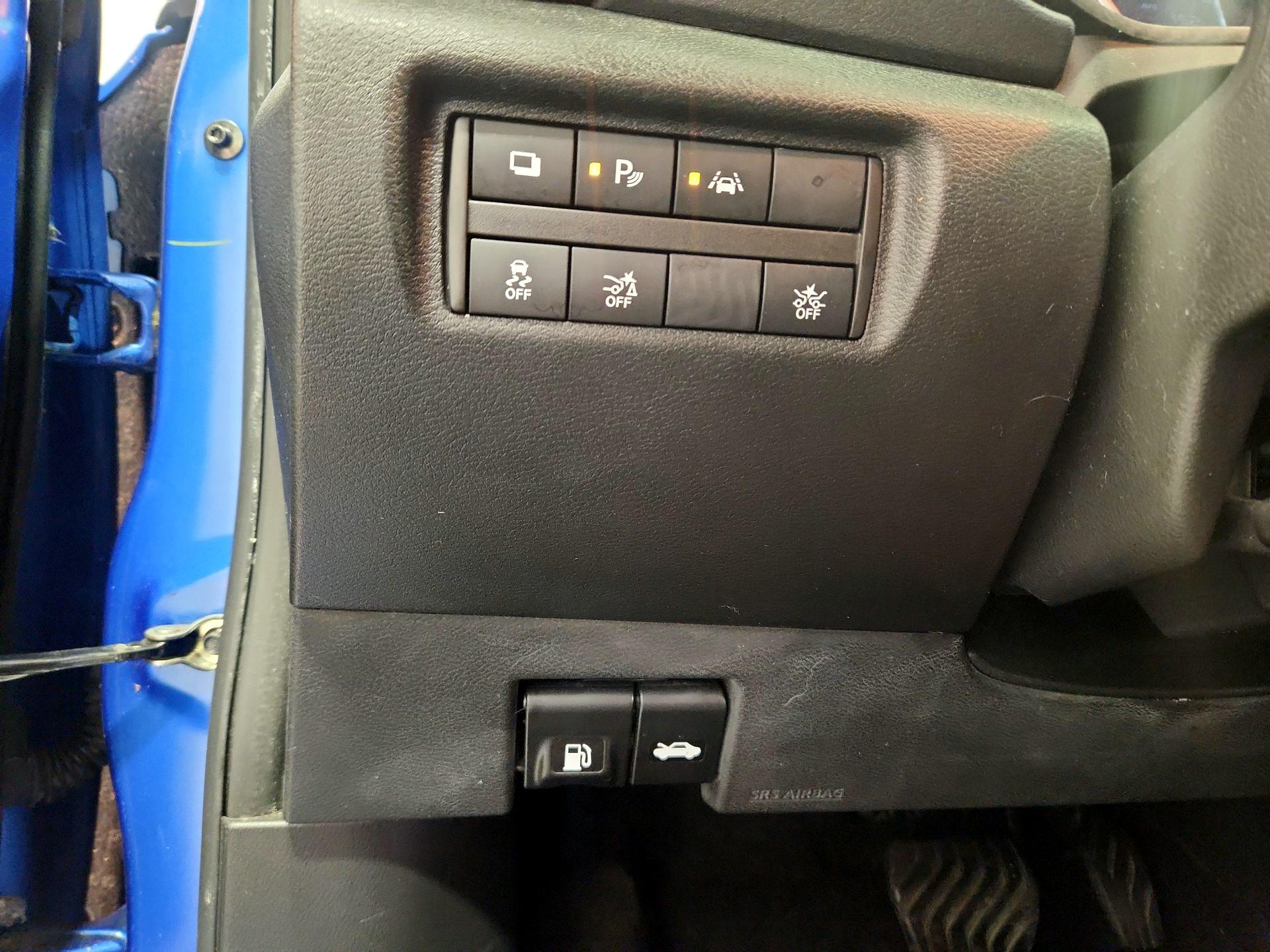 Thumbnail: 2020 Nissan Versa - 13