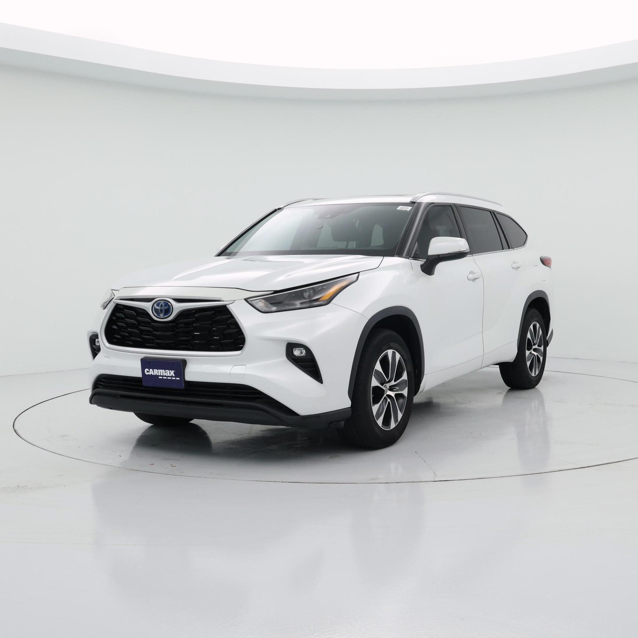 Thumbnail: 2022 Toyota Highlander - 4