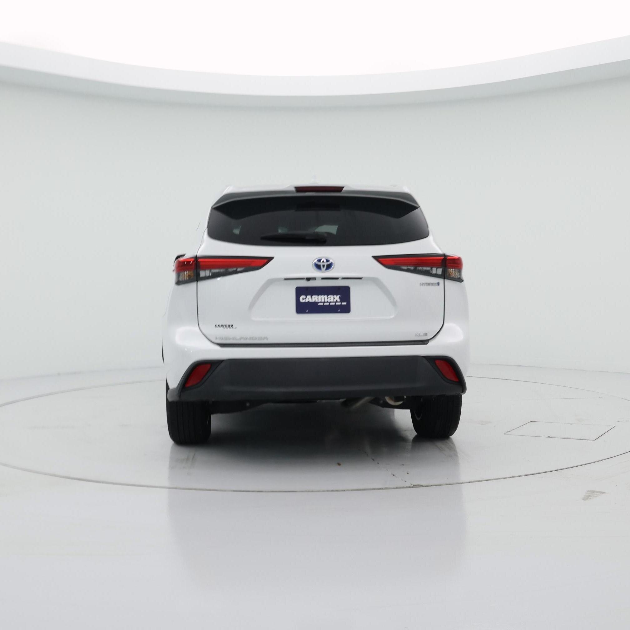 Thumbnail: 2022 Toyota Highlander - 6