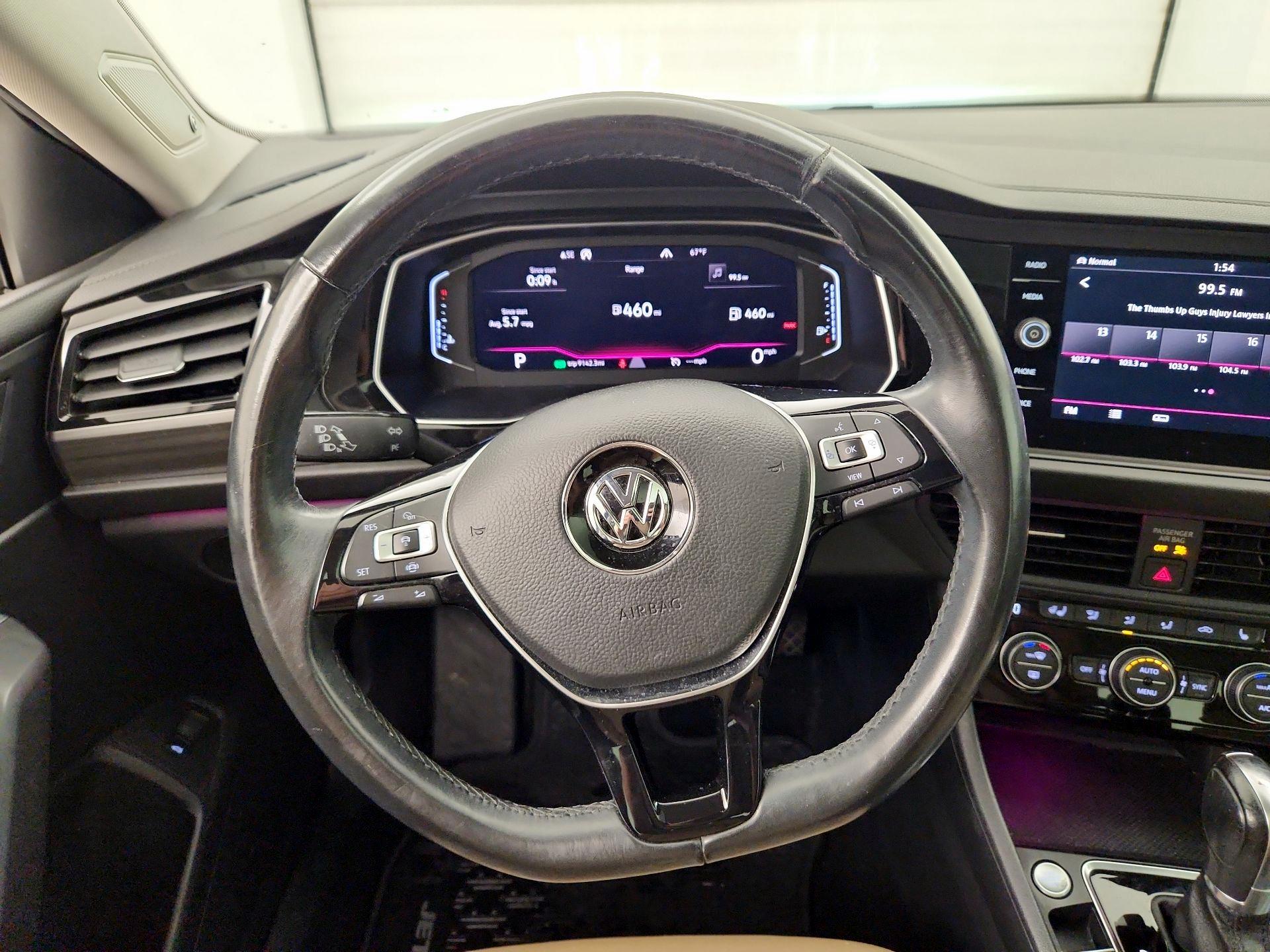 Thumbnail: 2019 Volkswagen Jetta - 10