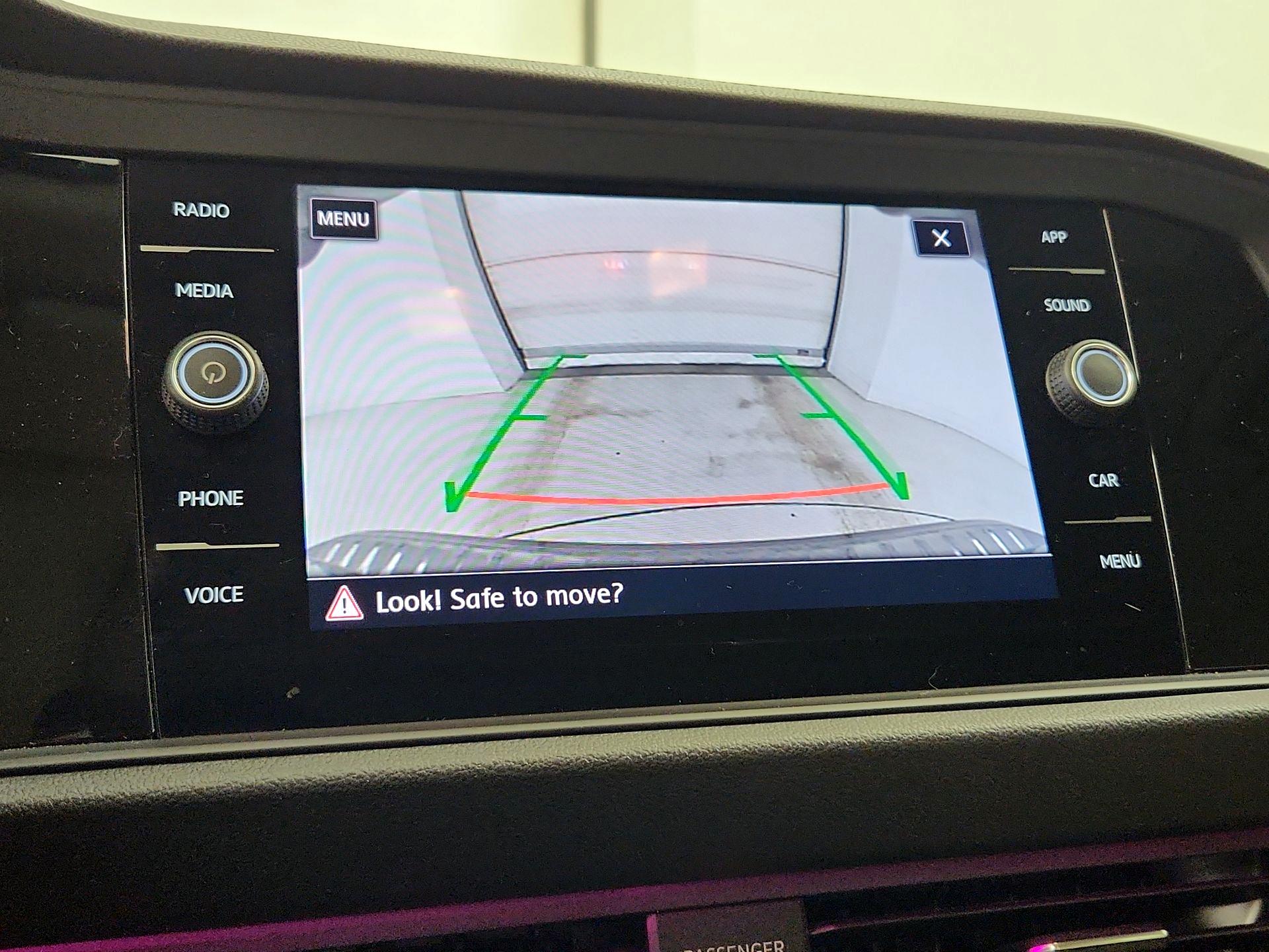 Thumbnail: 2019 Volkswagen Jetta - 14