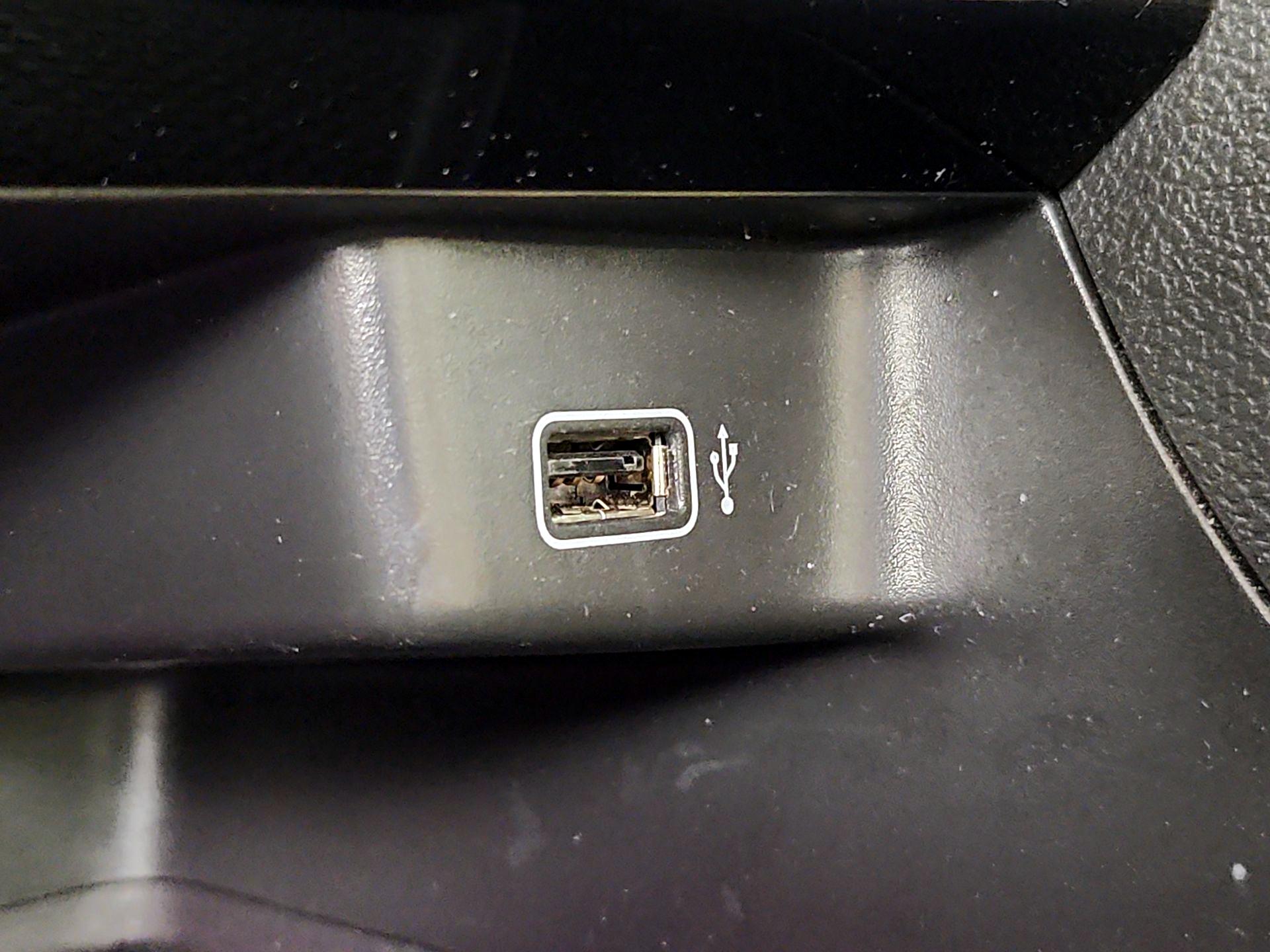 Thumbnail: 2019 Volkswagen Jetta - 18