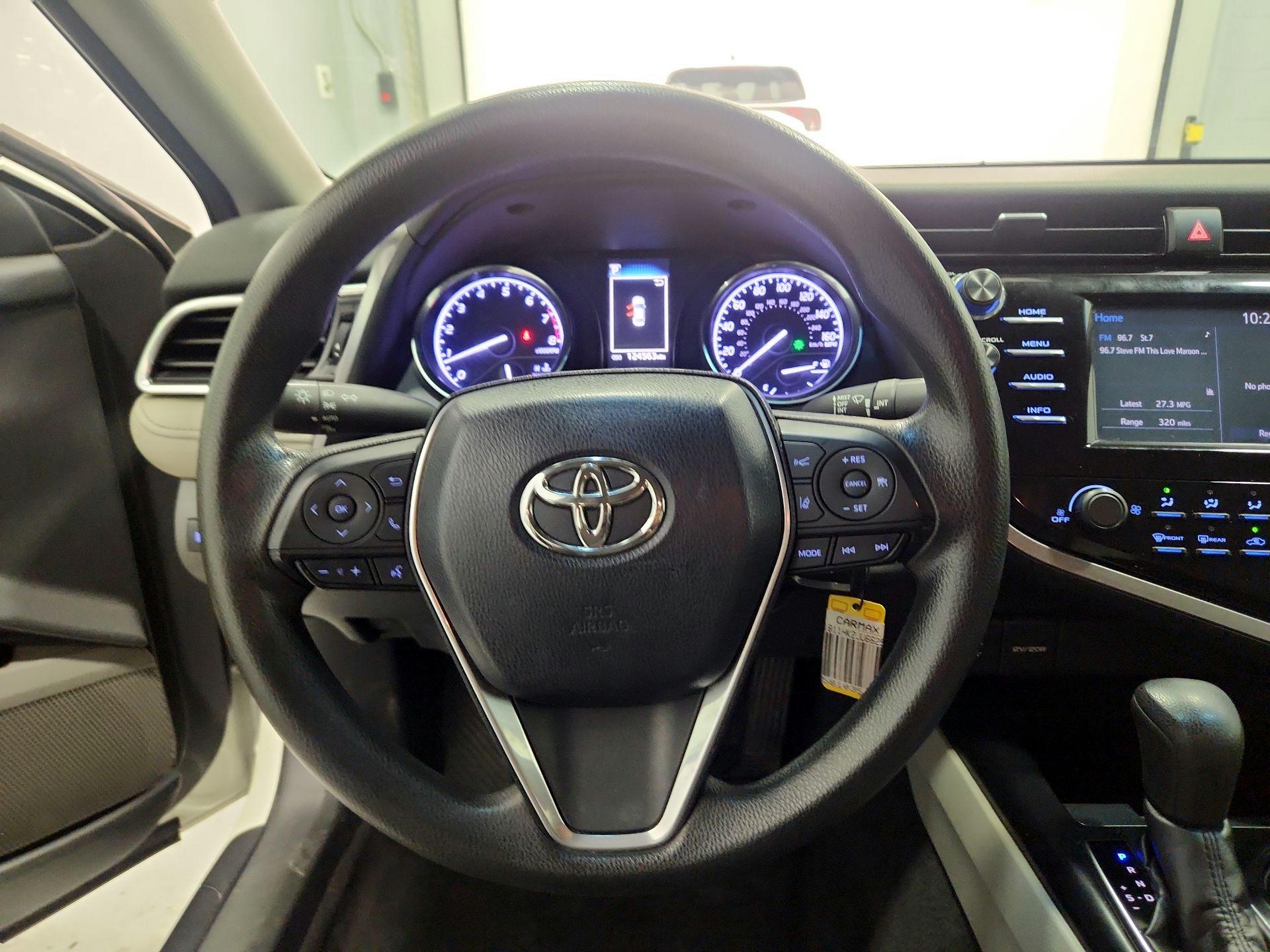 Thumbnail: 2018 Toyota Camry - 10