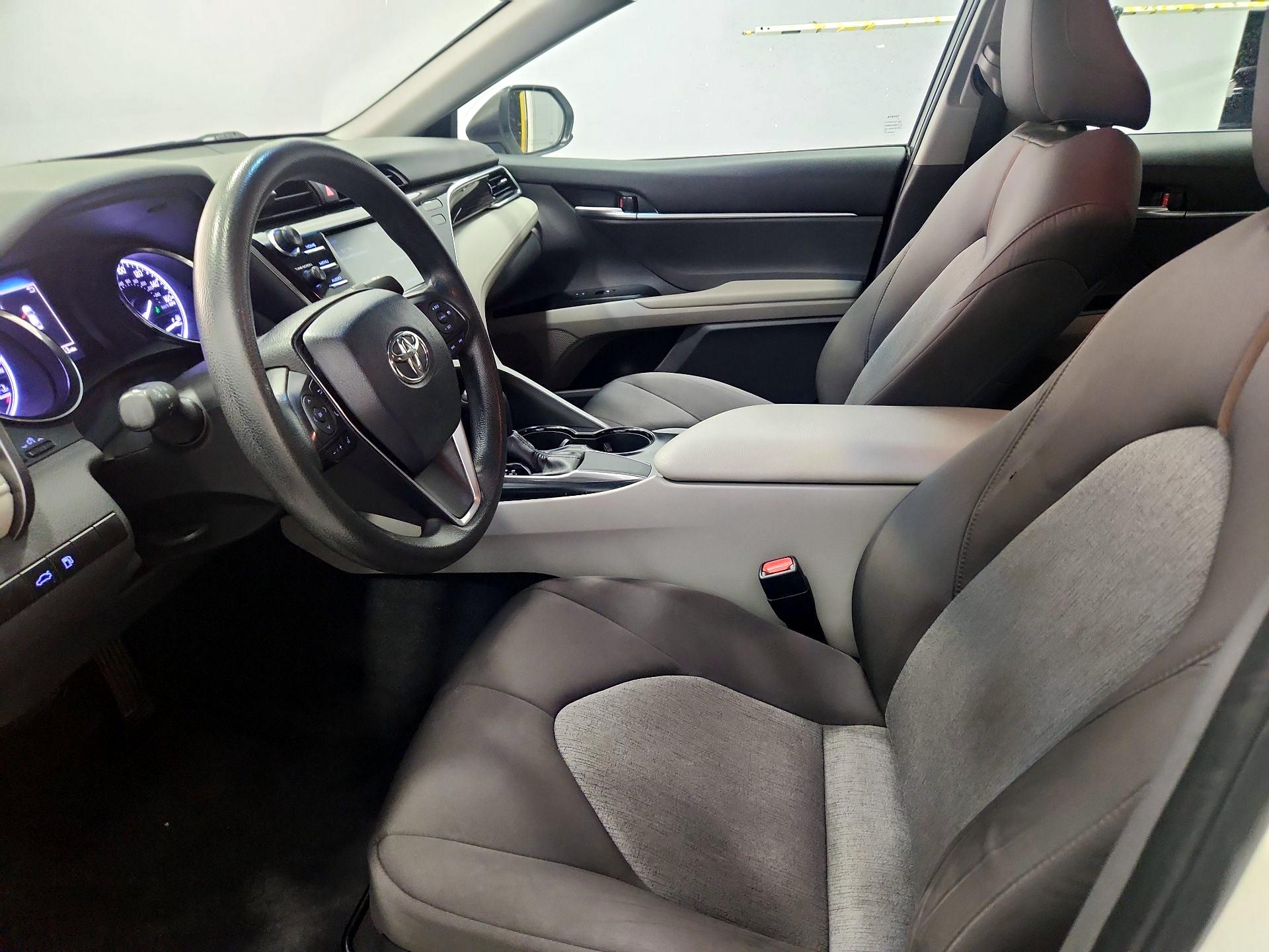 Thumbnail: 2018 Toyota Camry - 11