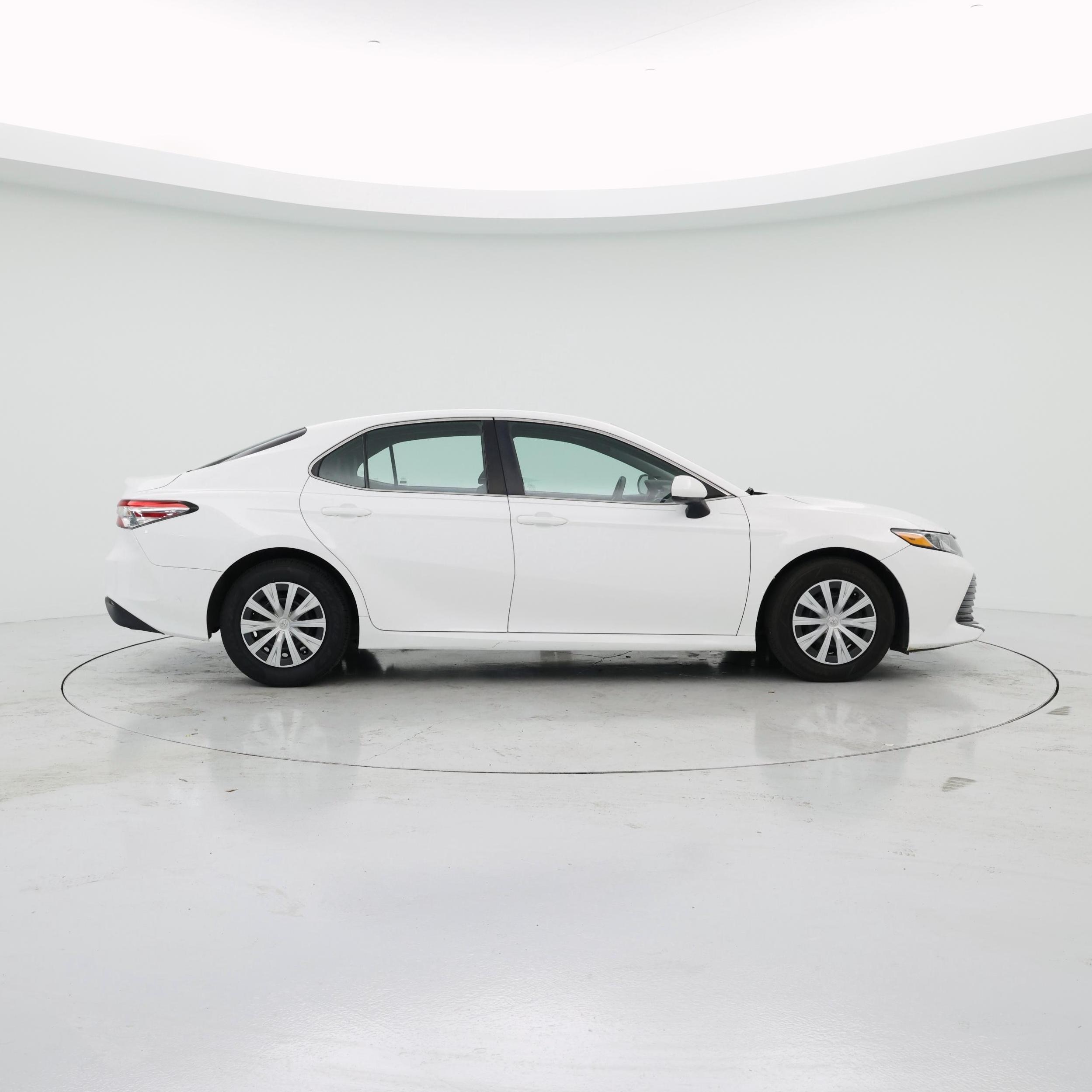 Thumbnail: 2018 Toyota Camry - 7