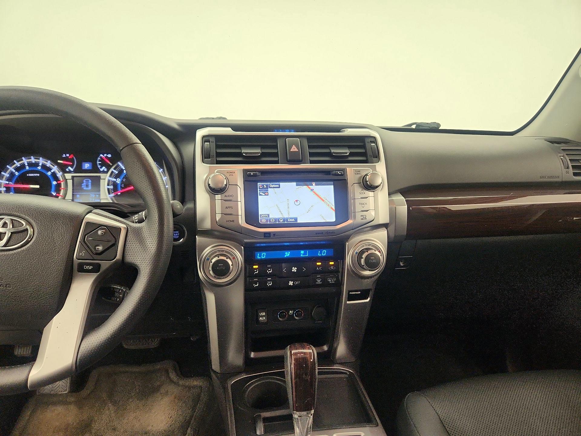 Thumbnail: 2016 Toyota 4Runner - 9