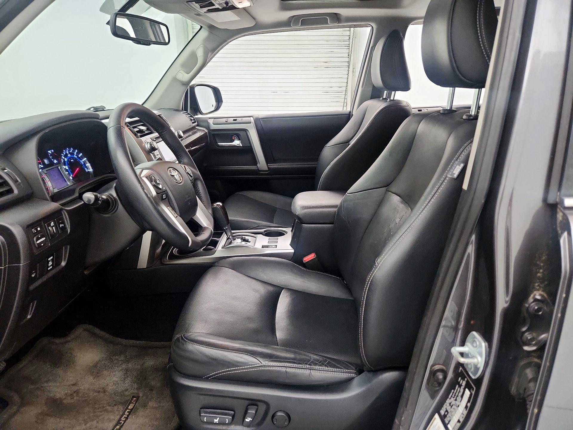 Thumbnail: 2016 Toyota 4Runner - 11