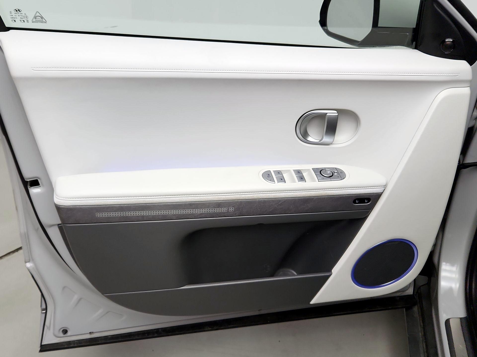 Thumbnail: 2024 Hyundai Ioniq 5 - 12