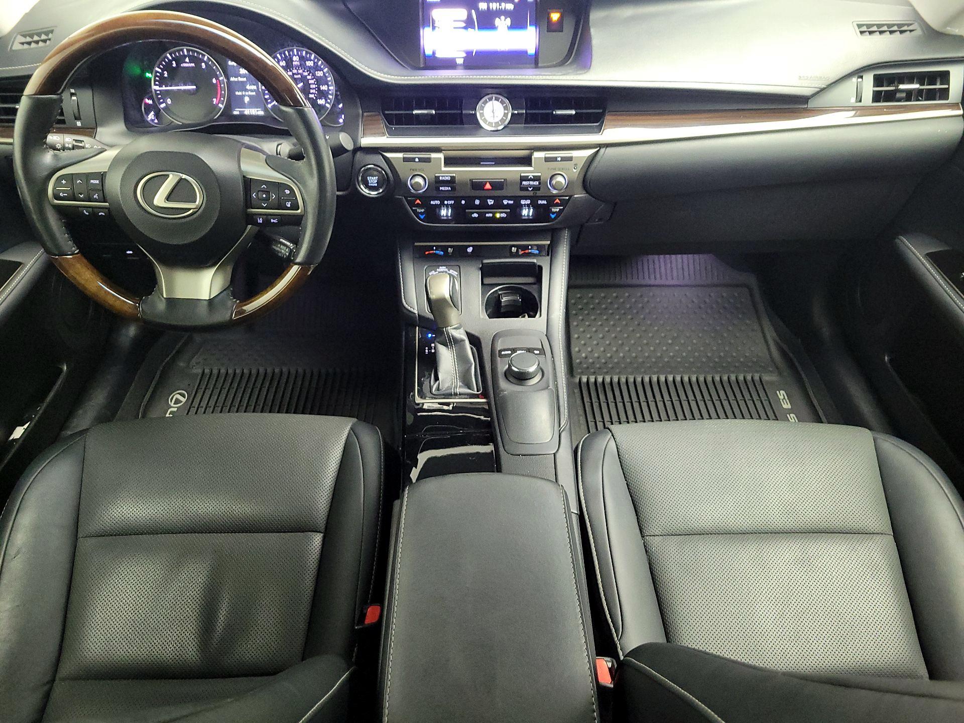 Thumbnail: 2018 Lexus ES - 9