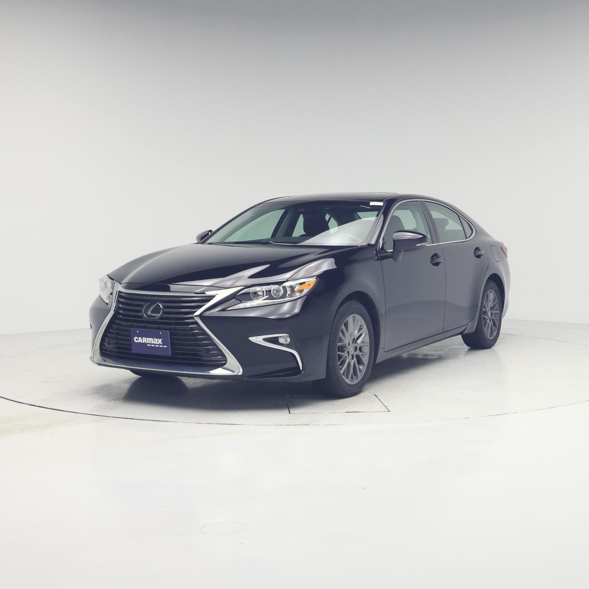 Thumbnail: 2018 Lexus ES - 4