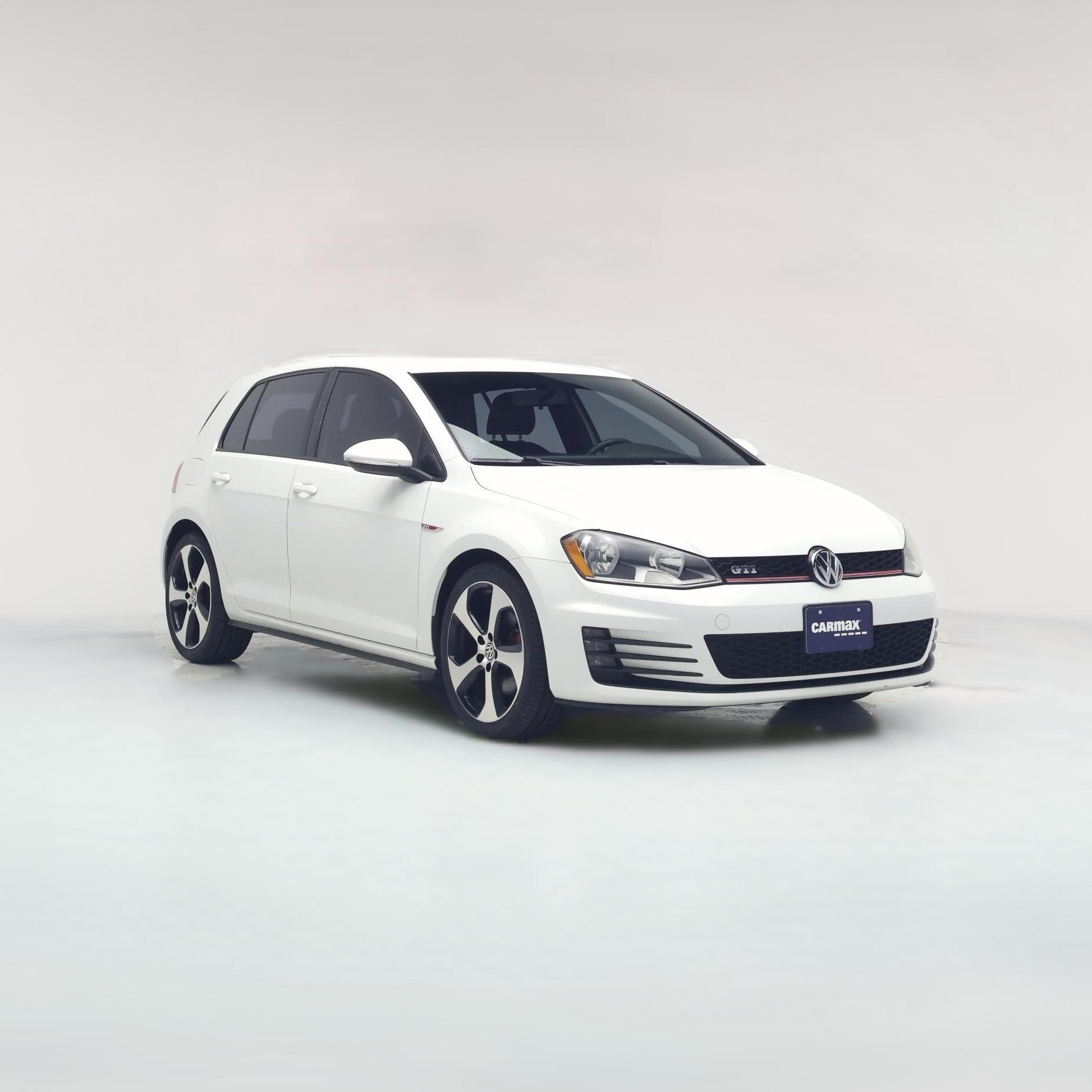 Thumbnail: 2017 Volkswagen Golf - 1