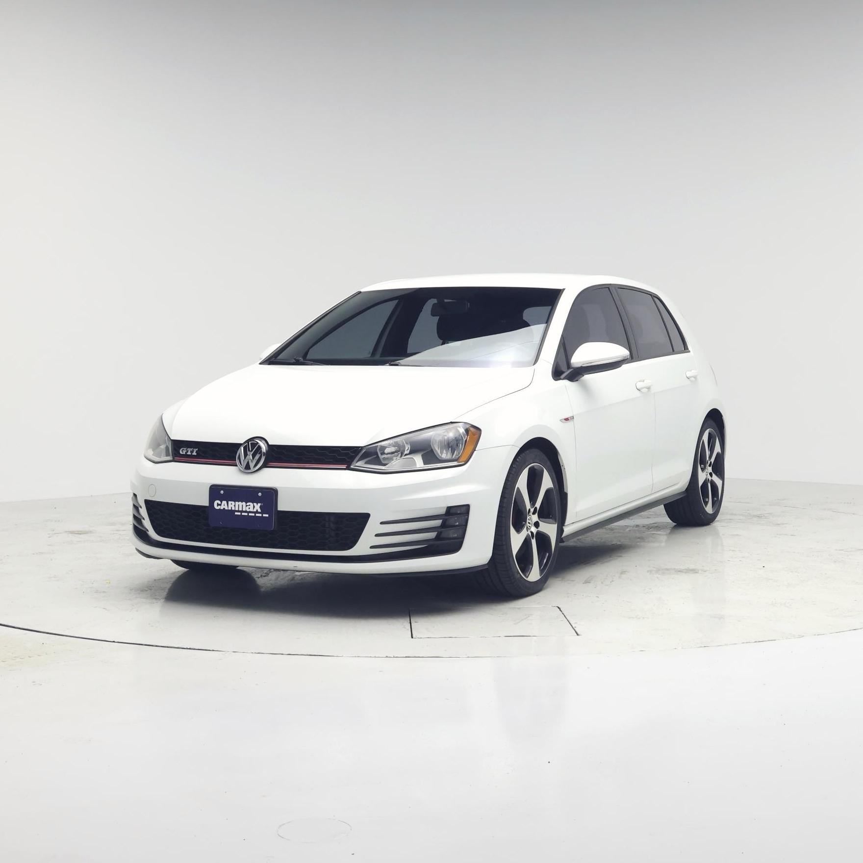 Thumbnail: 2017 Volkswagen Golf - 4
