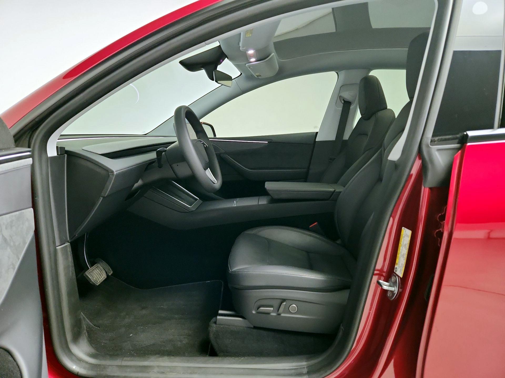 Thumbnail: 2026 Tesla Model Y - 11