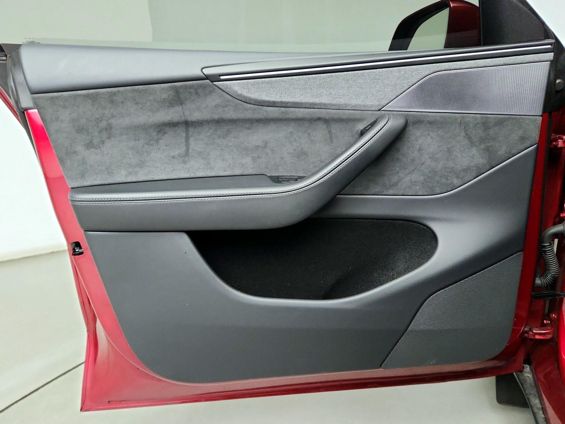 Thumbnail: 2026 Tesla Model Y - 12