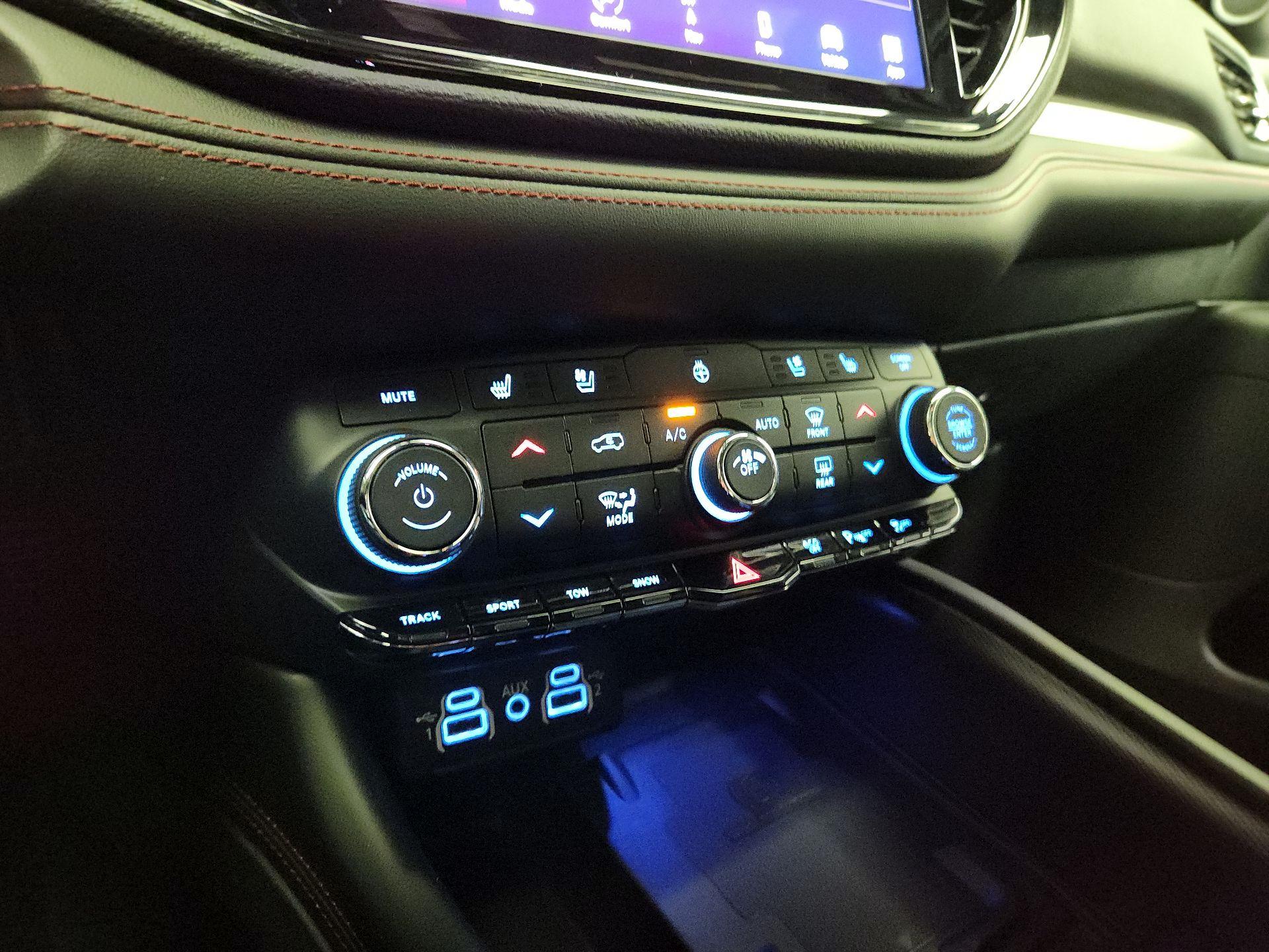 Thumbnail: 2023 Dodge Durango - 17