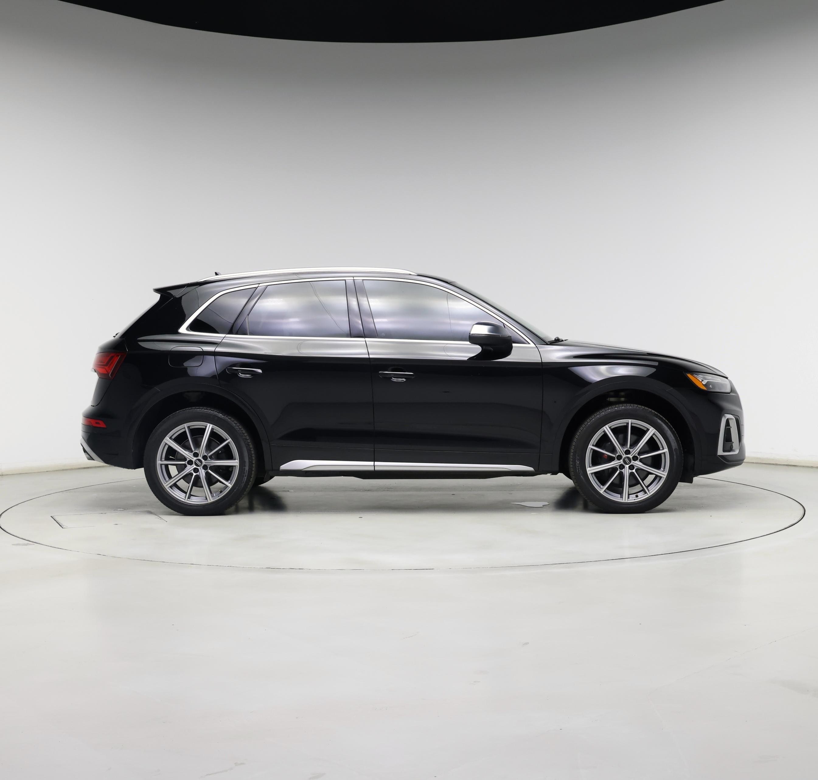 Thumbnail: 2021 Audi SQ5 - 7