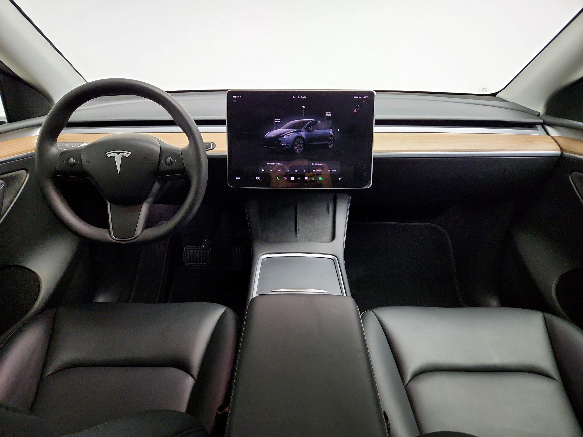 Thumbnail: 2025 Tesla Model Y - 9