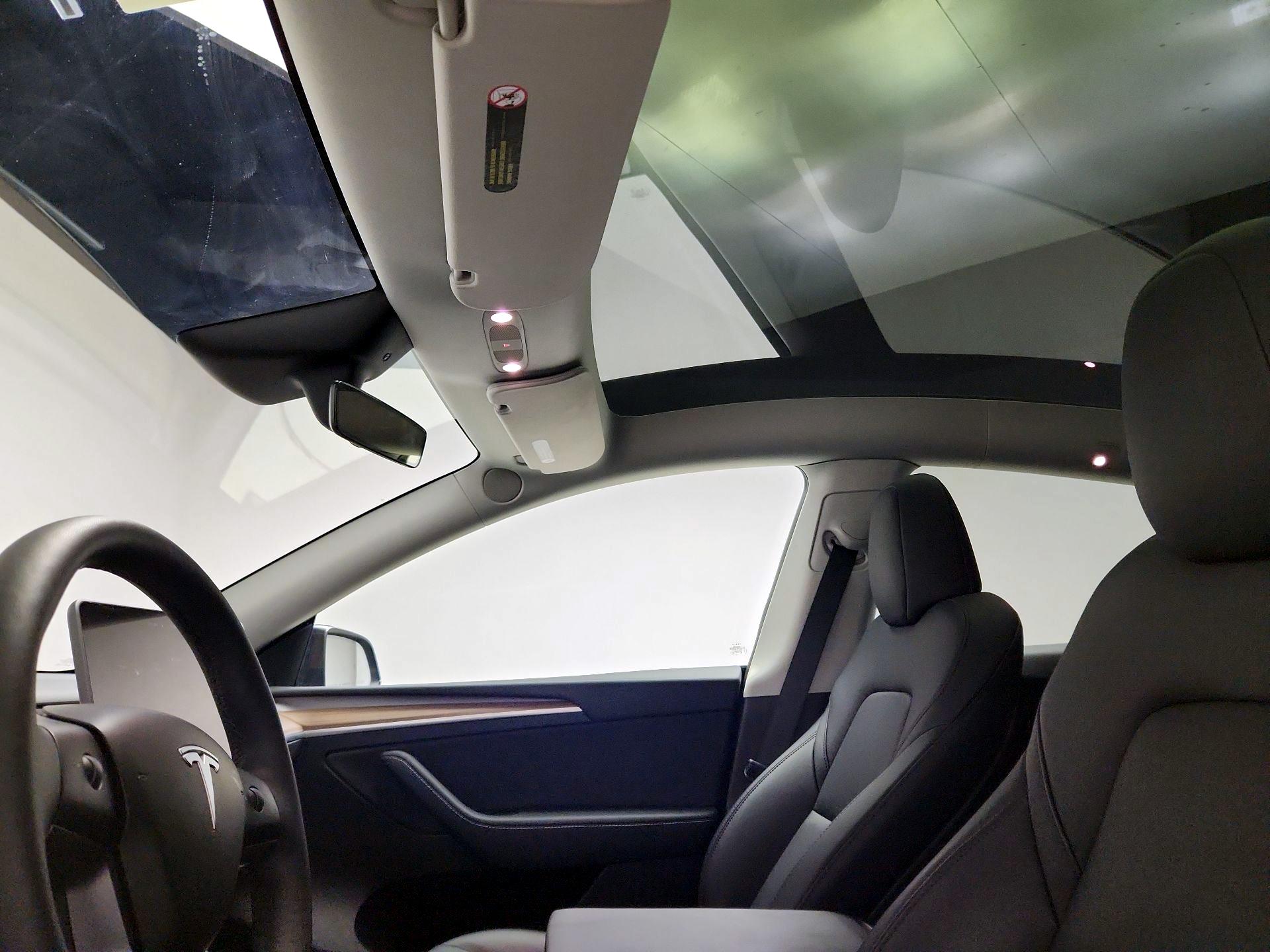 Thumbnail: 2025 Tesla Model Y - 18