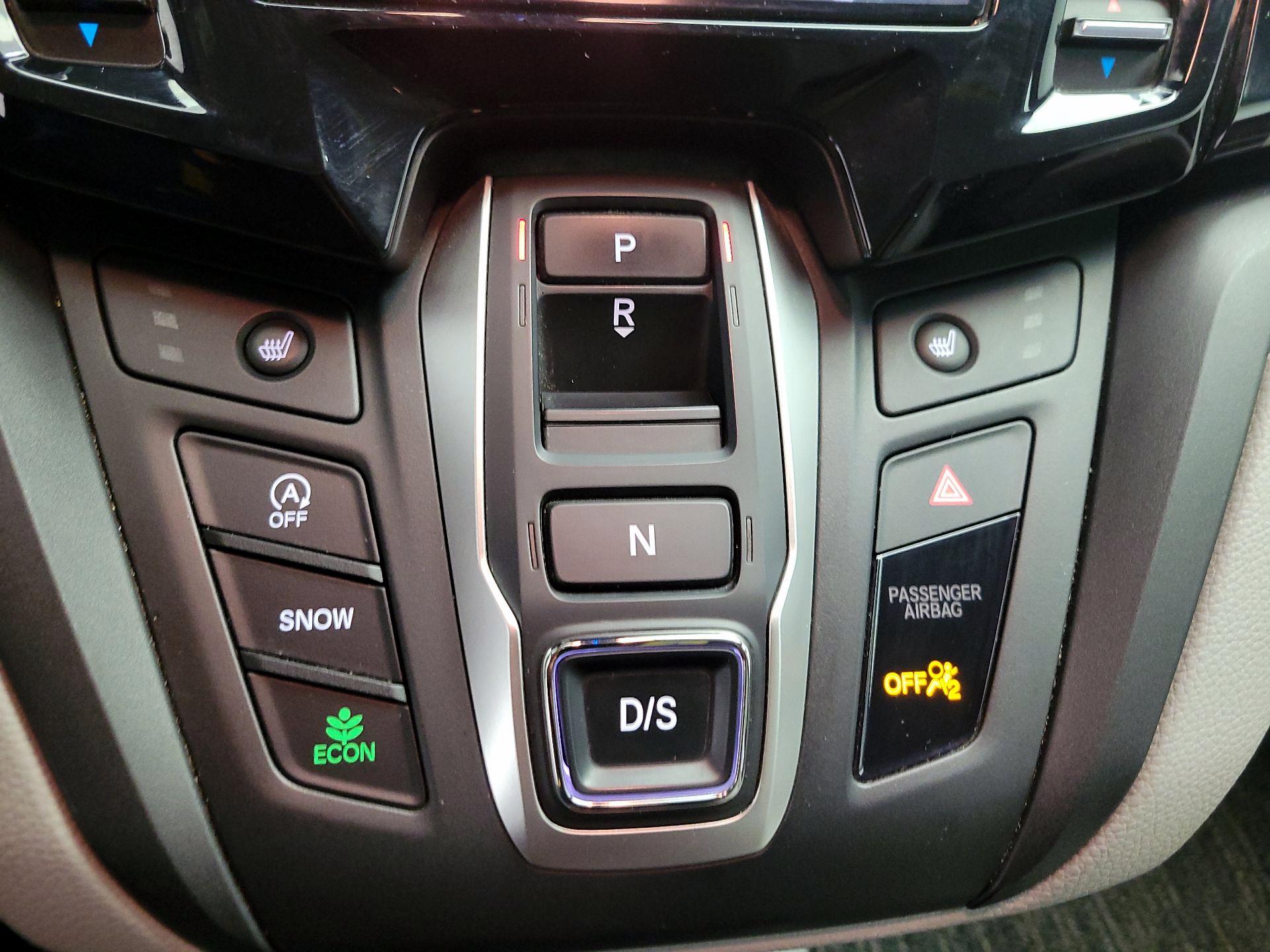 Thumbnail: 2021 Honda Odyssey - 15