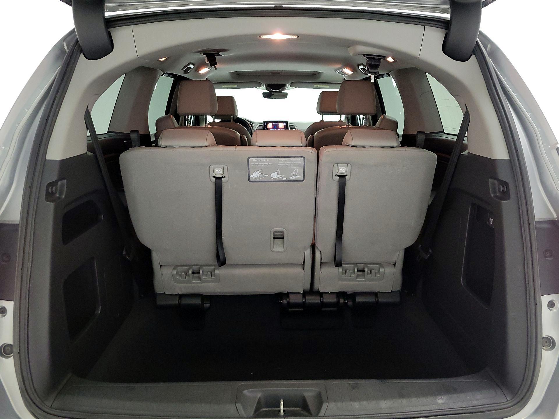 Thumbnail: 2021 Honda Odyssey - 16