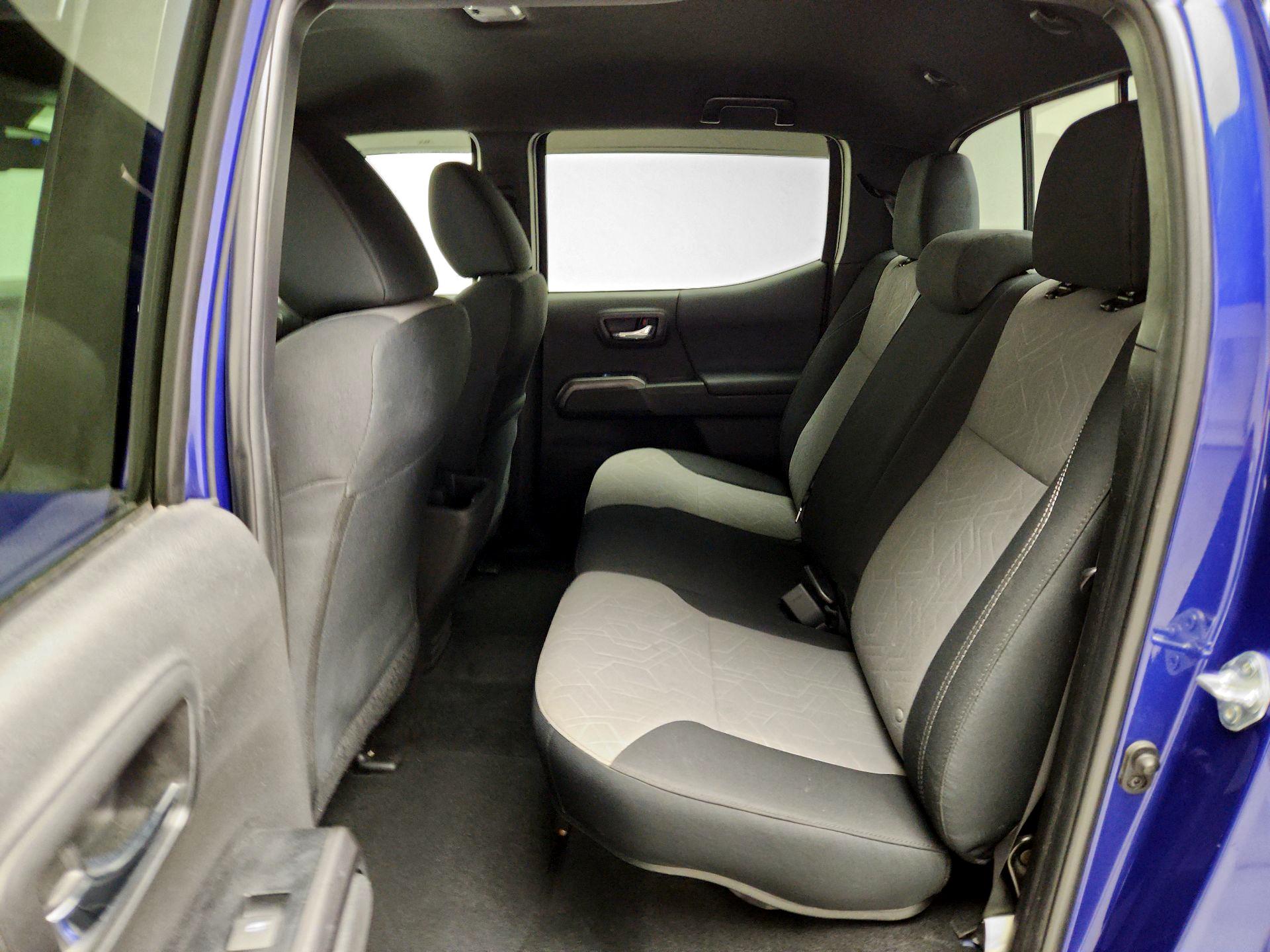 Thumbnail: 2022 Toyota Tacoma - 18