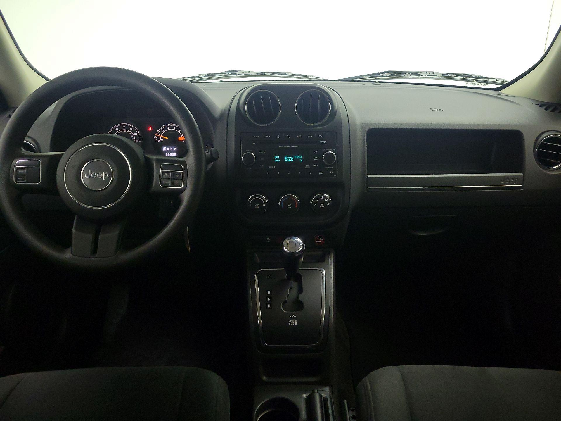 Thumbnail: 2017 Jeep Patriot - 9