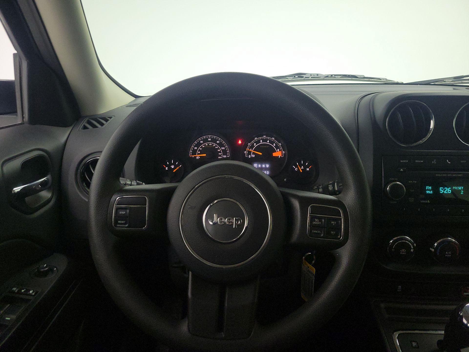 Thumbnail: 2017 Jeep Patriot - 10