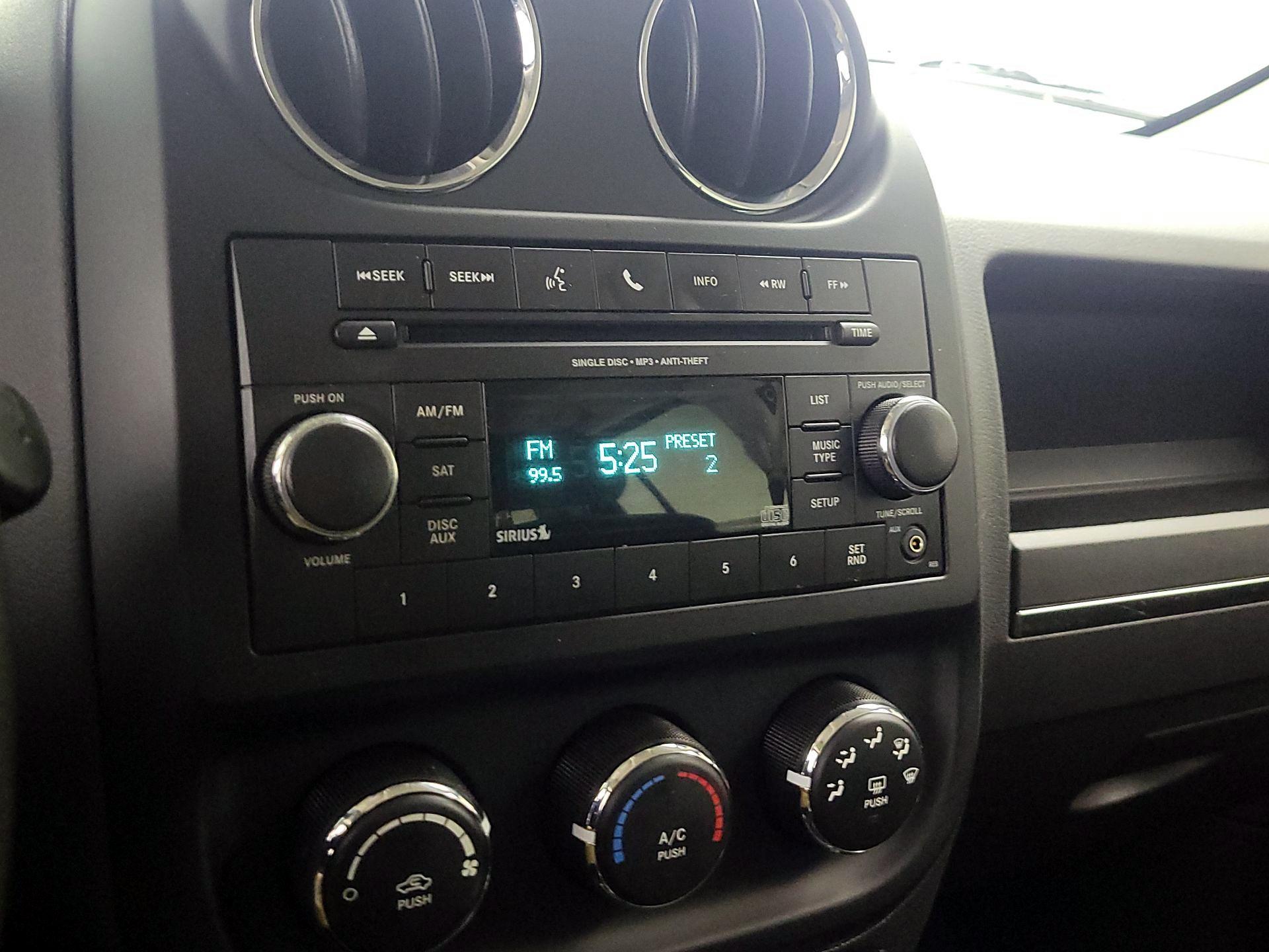 Thumbnail: 2017 Jeep Patriot - 13