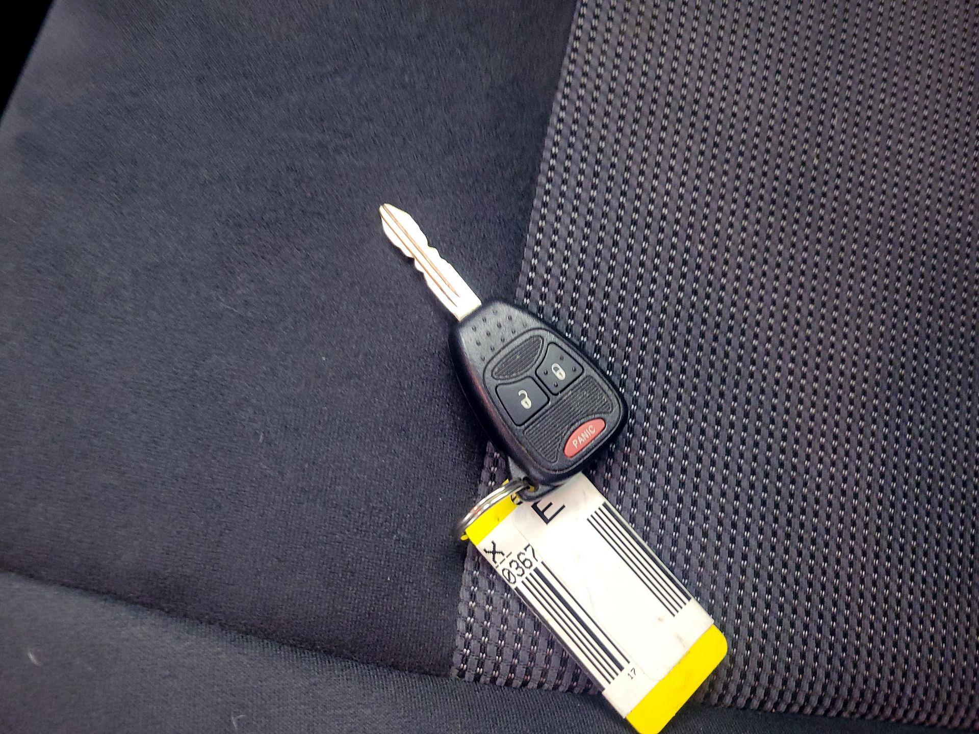 Thumbnail: 2017 Jeep Patriot - 19