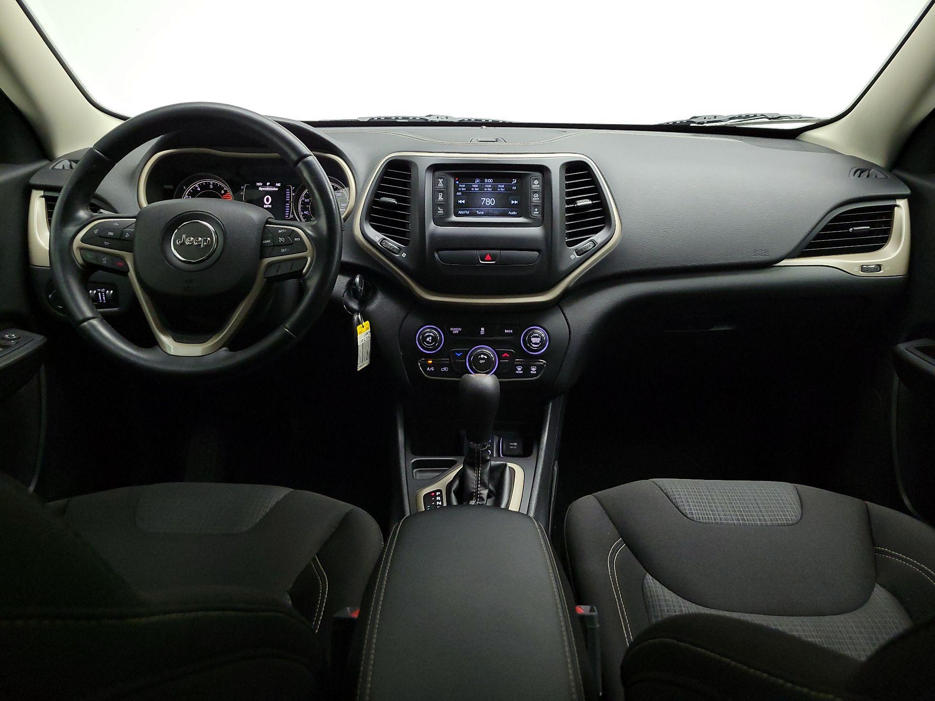 Thumbnail: 2016 Jeep Cherokee - 9