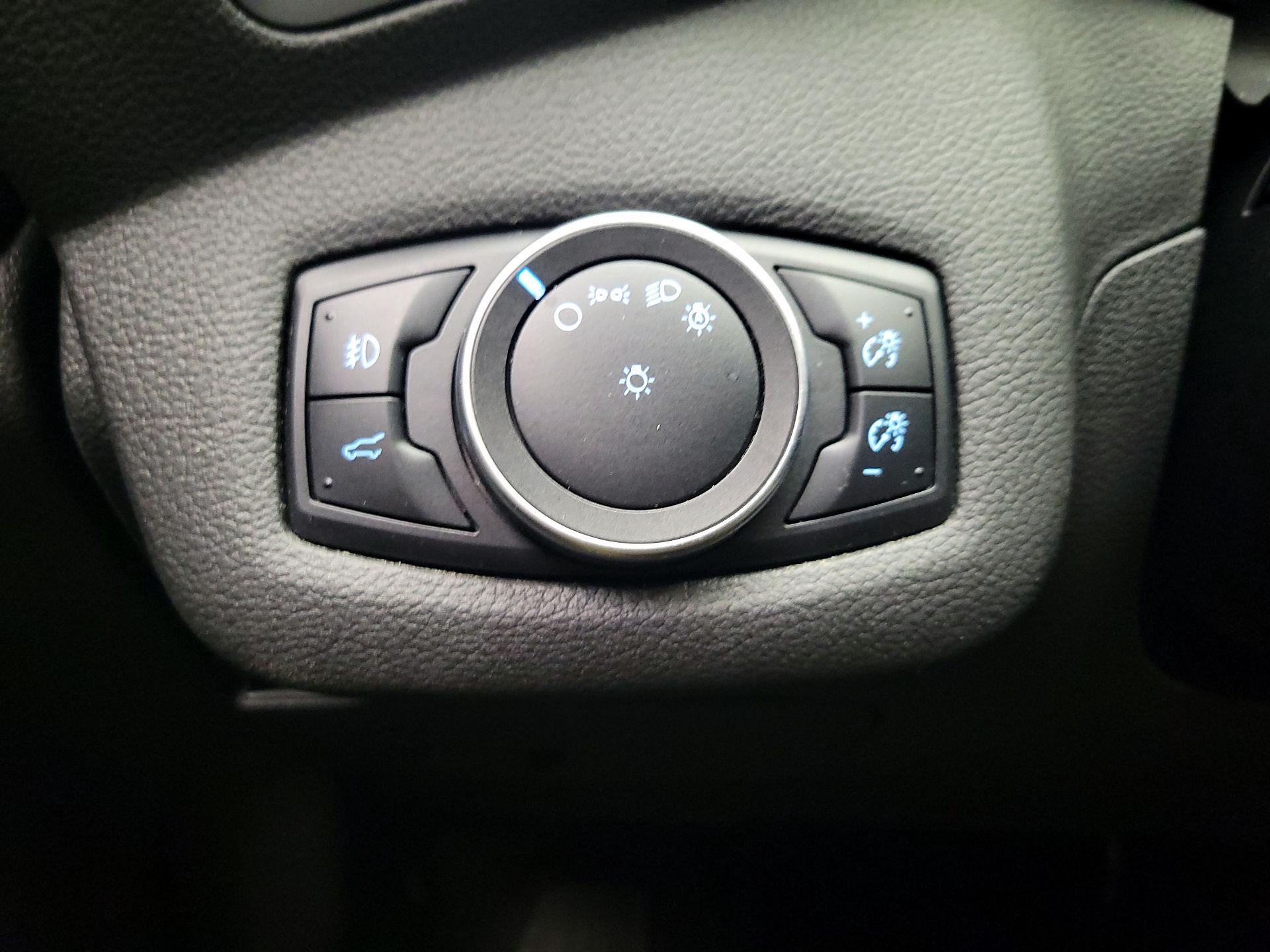 Thumbnail: 2017 Ford Escape - 13