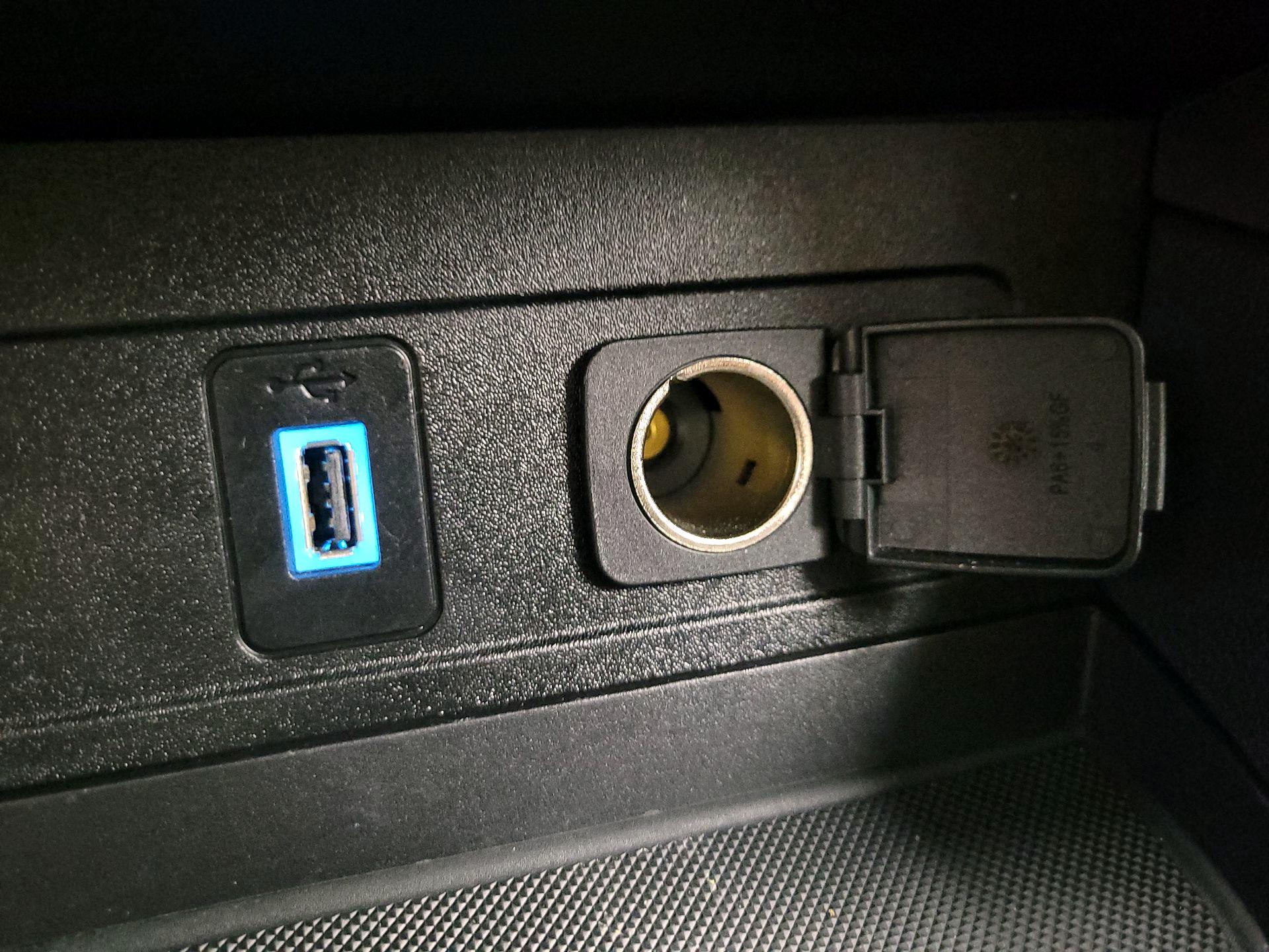 Thumbnail: 2017 Ford Escape - 18