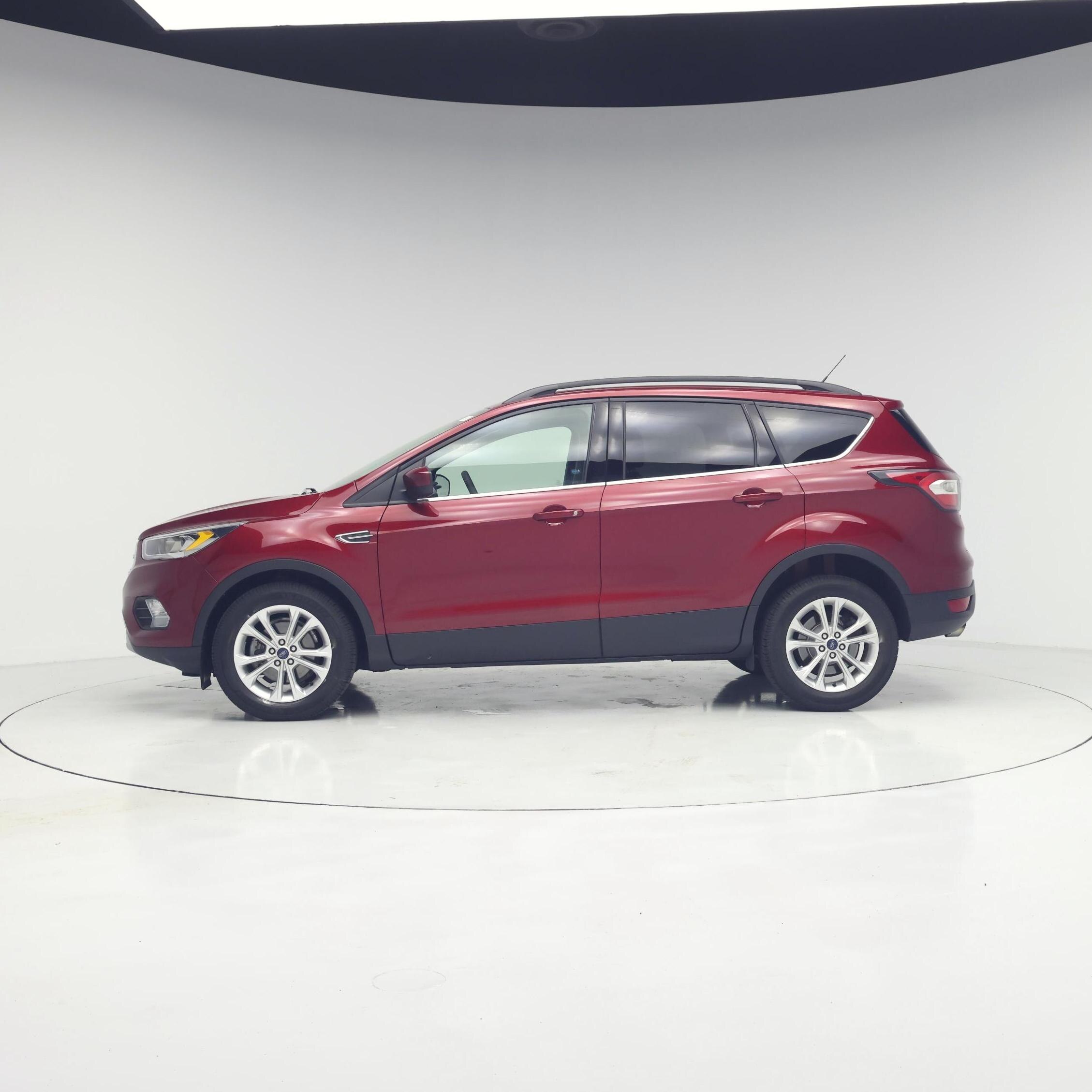 Thumbnail: 2017 Ford Escape - 3
