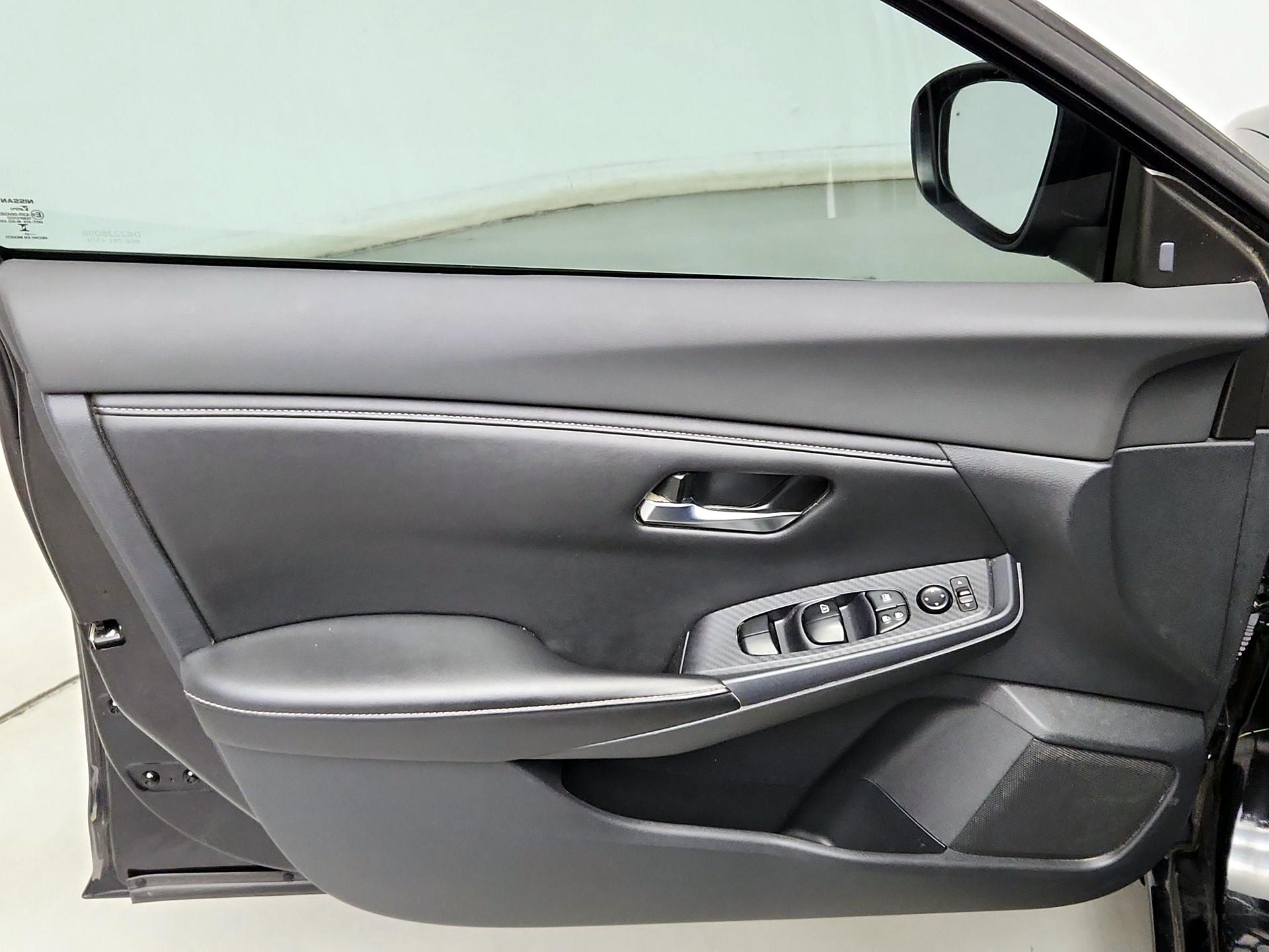 Thumbnail: 2023 Nissan Sentra - 12