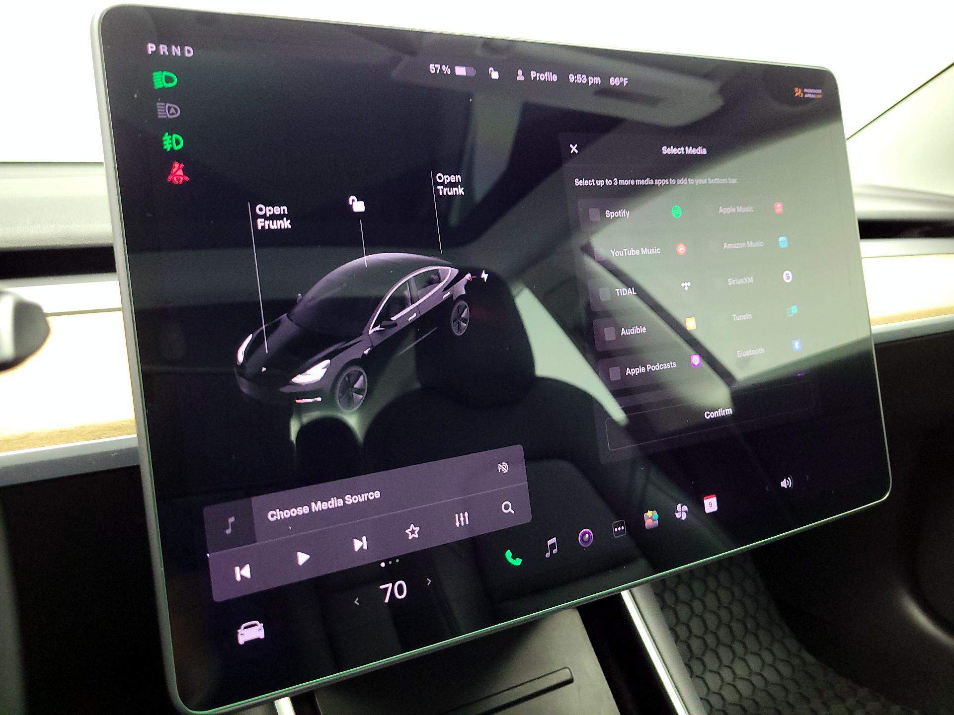 Thumbnail: 2019 Tesla Model 3 - 15