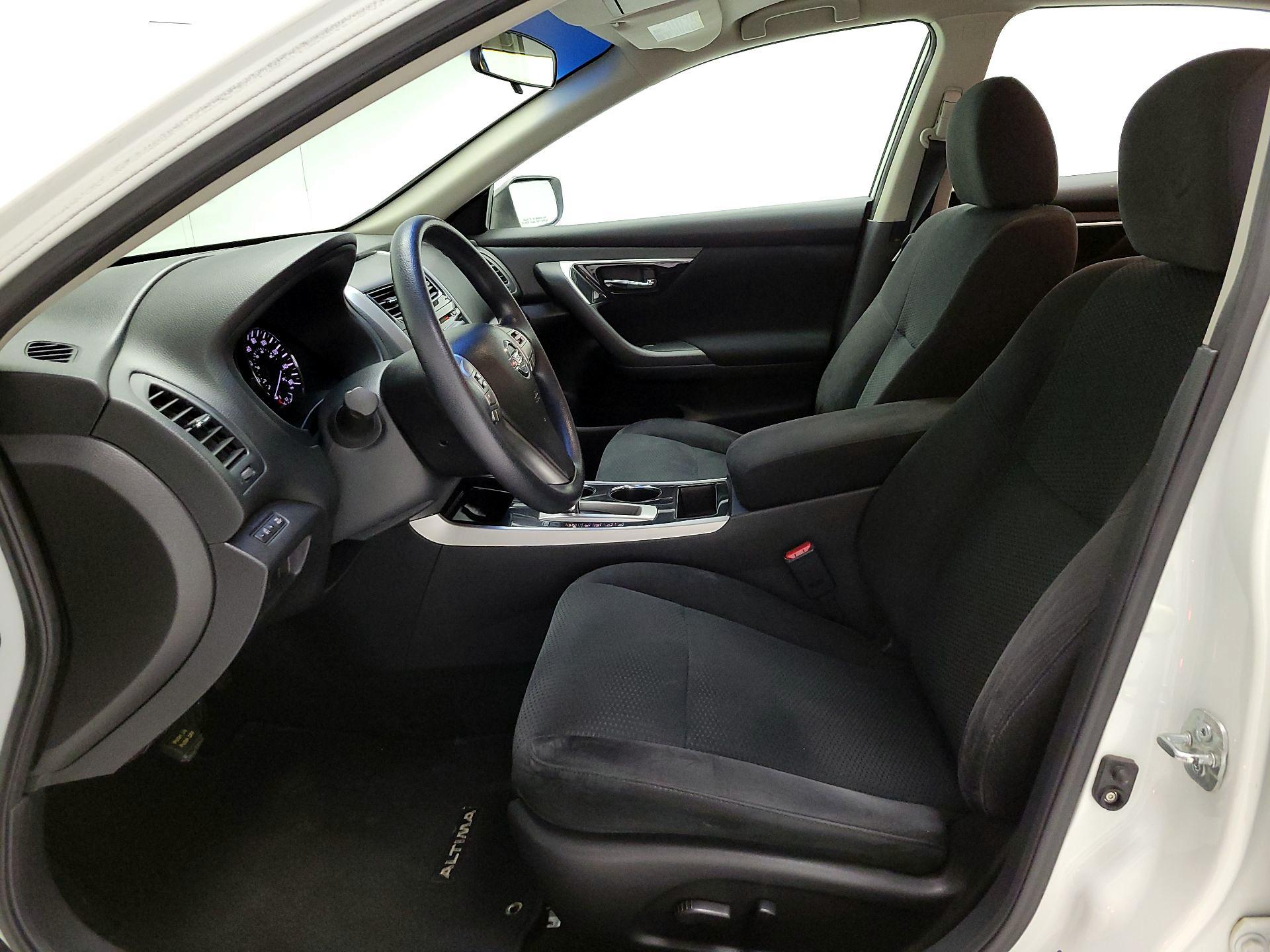 Thumbnail: 2014 Nissan Altima - 11