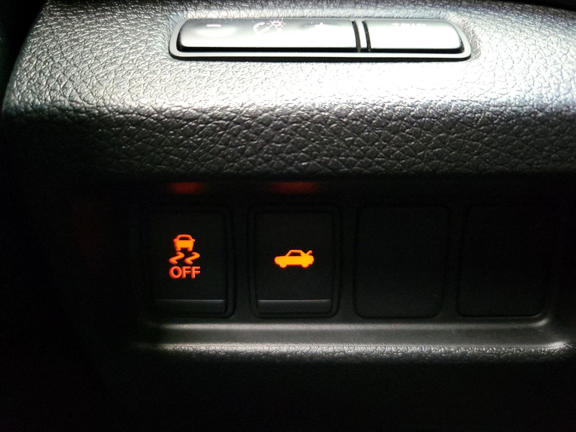 Thumbnail: 2014 Nissan Altima - 13