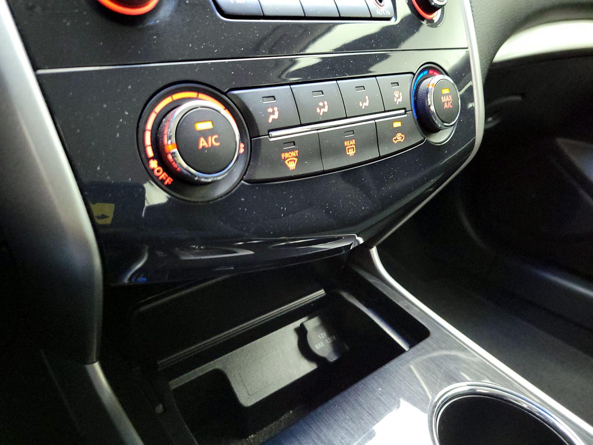 Thumbnail: 2014 Nissan Altima - 15