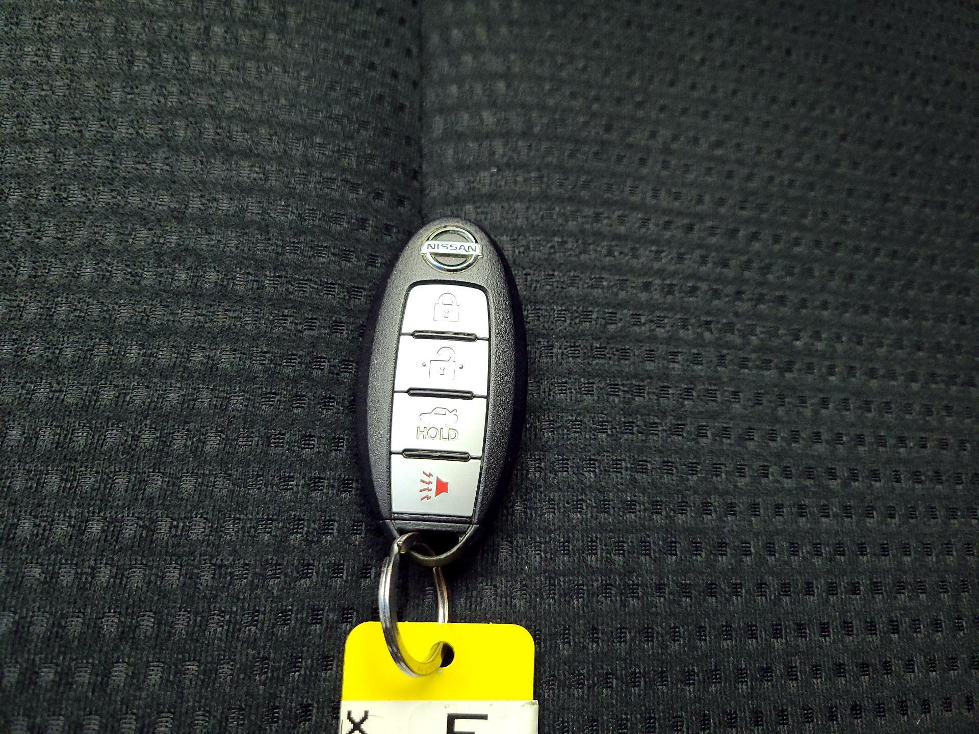 Thumbnail: 2014 Nissan Altima - 20