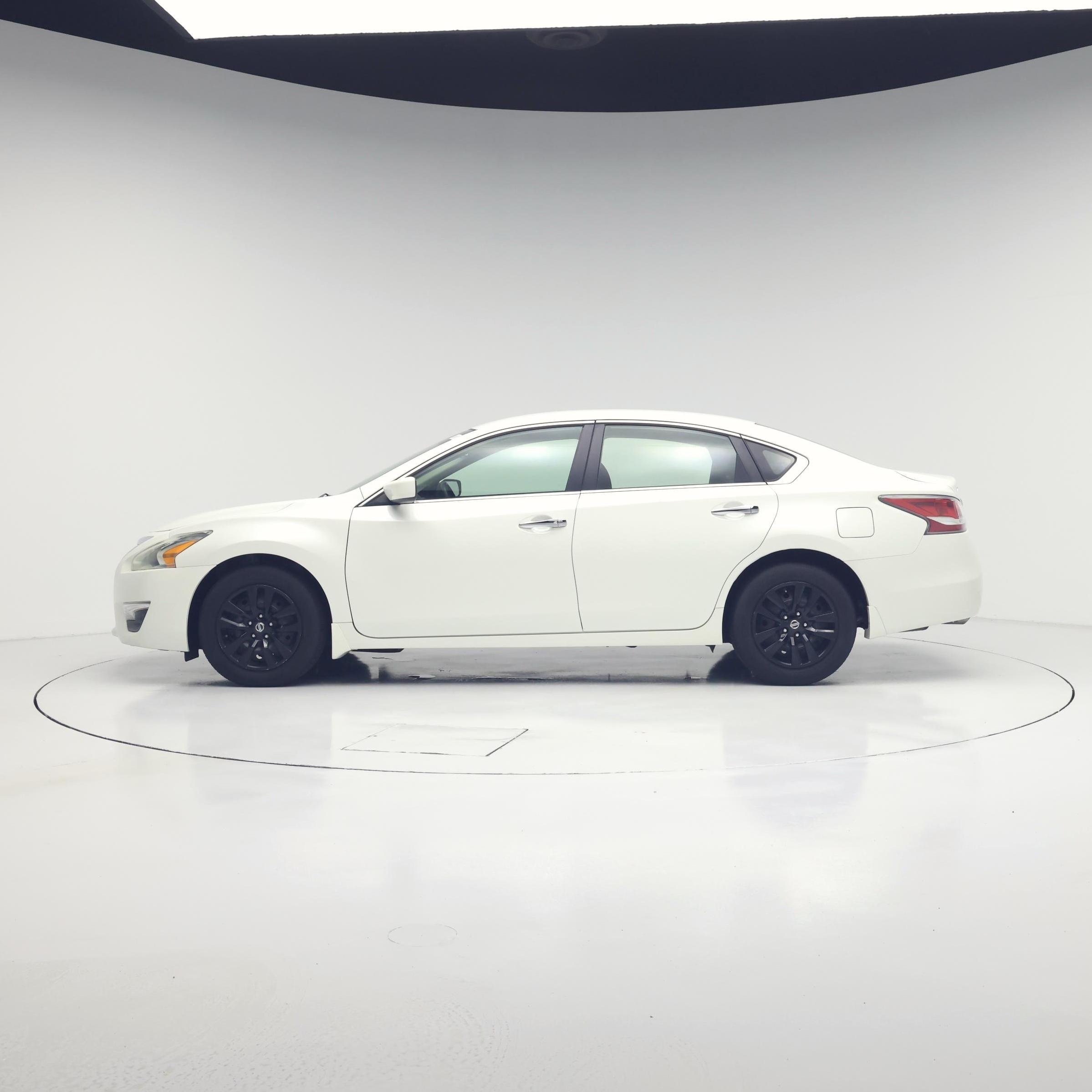 Thumbnail: 2014 Nissan Altima - 3