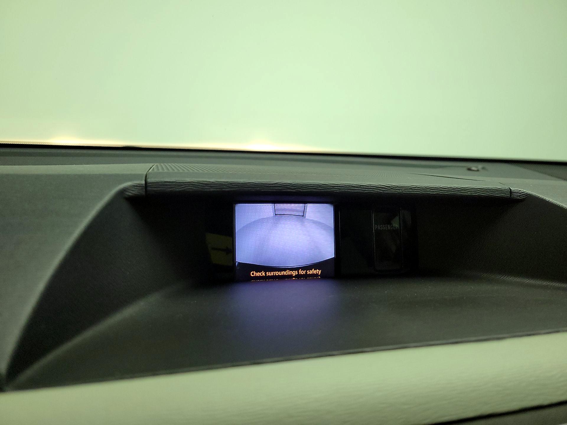 Thumbnail: 2014 Toyota Sienna - 13