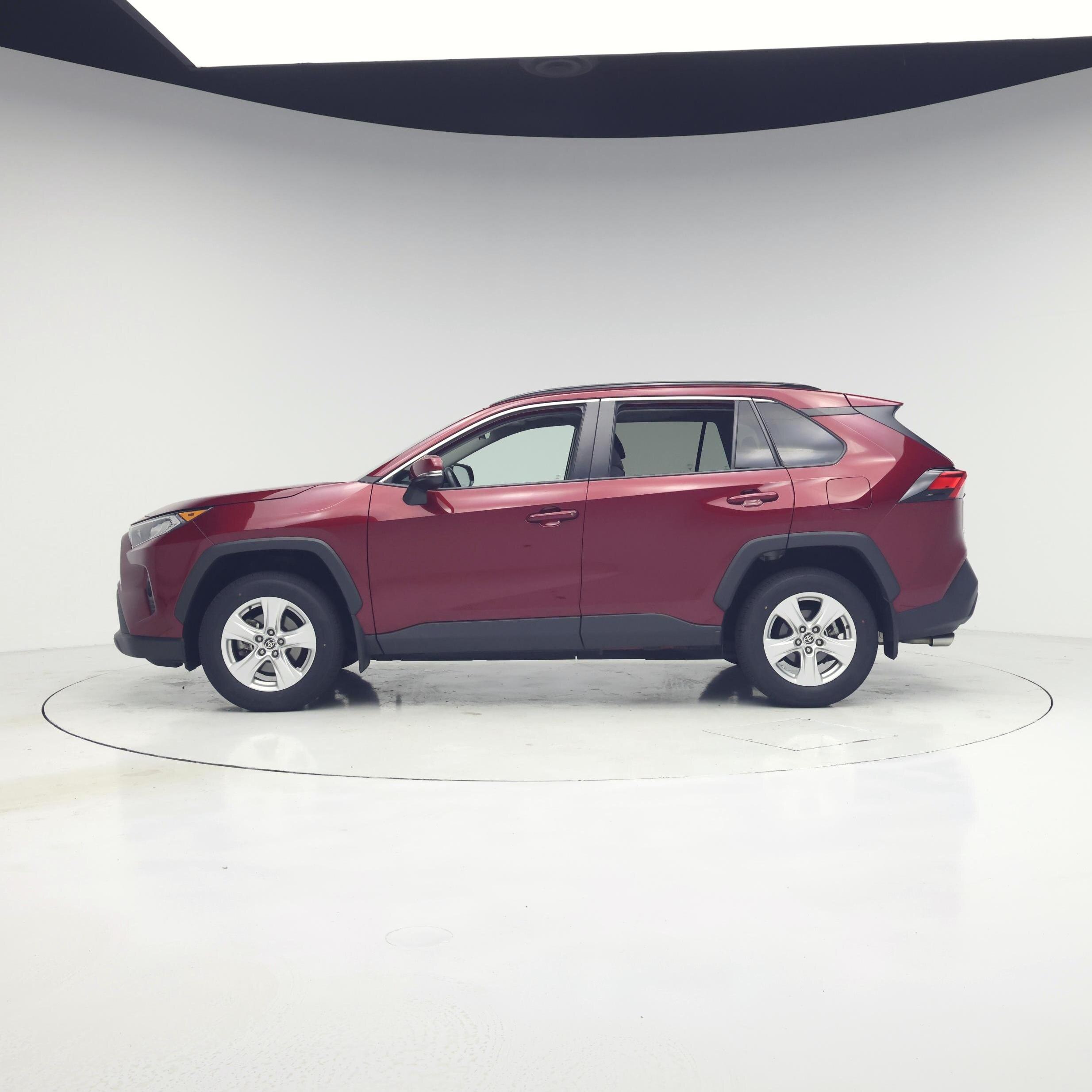 Thumbnail: 2021 Toyota RAV4 - 3