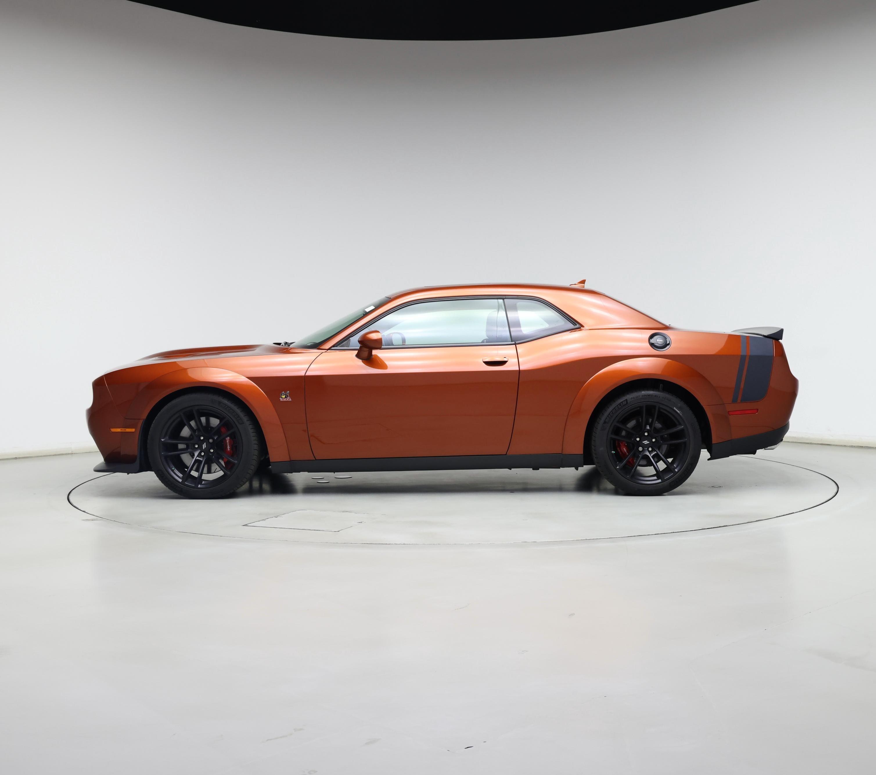 Thumbnail: 2020 Dodge Challenger - 3