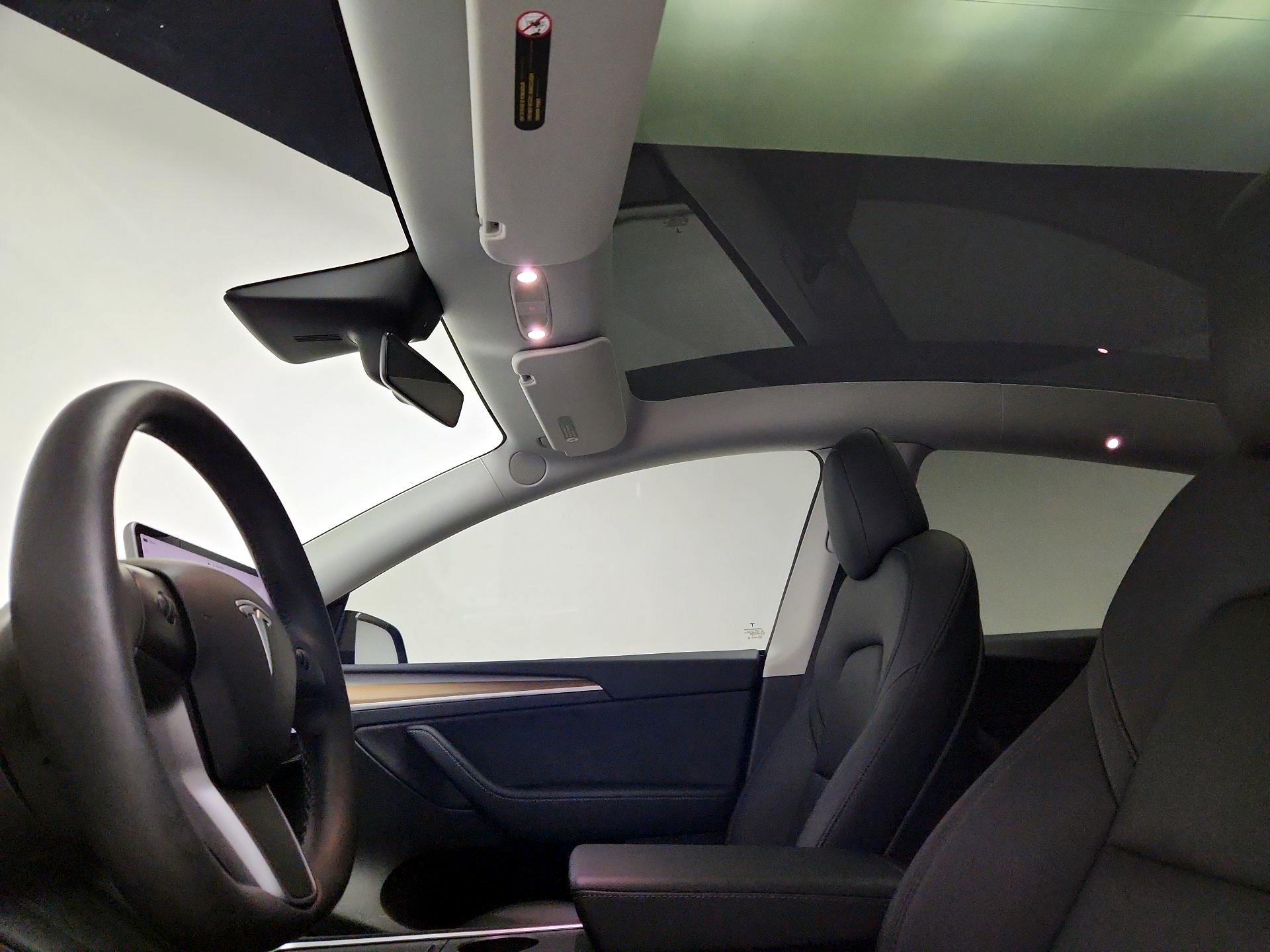 Thumbnail: 2022 Tesla Model Y - 18