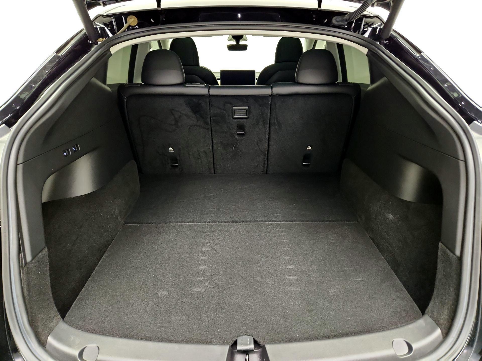 Thumbnail: 2022 Tesla Model Y - 20