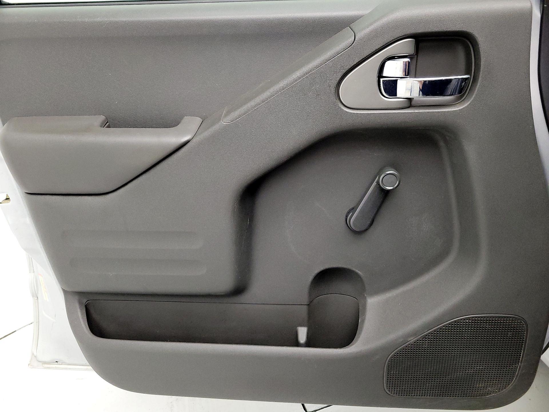 Thumbnail: 2016 Nissan Frontier - 12