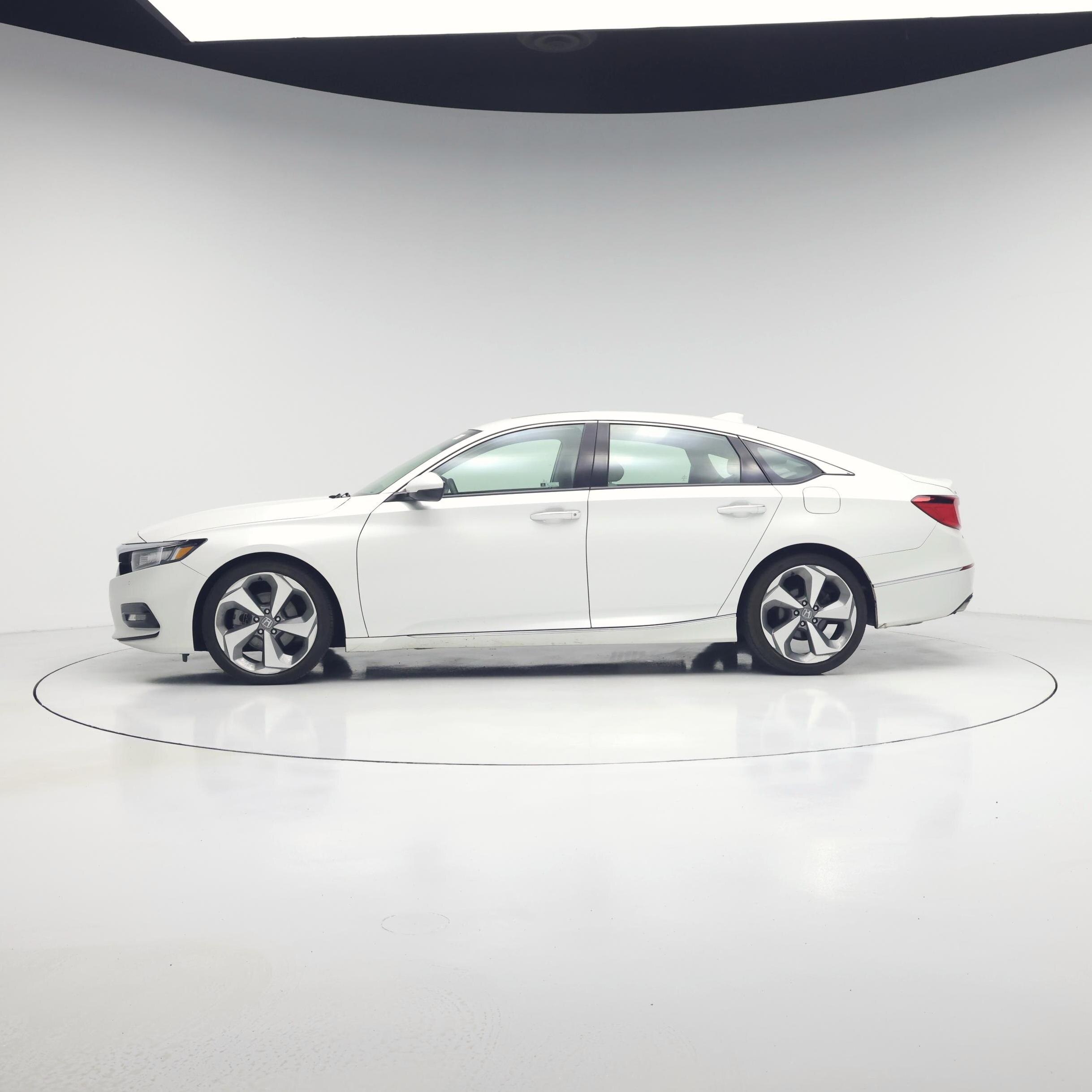 Thumbnail: 2018 Honda Accord - 3