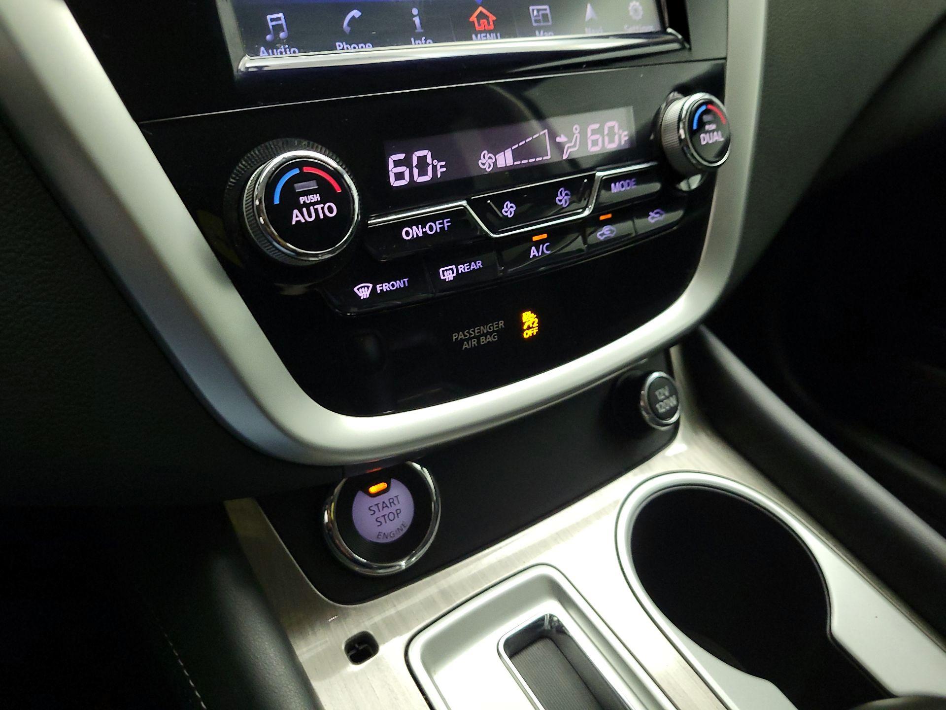 Thumbnail: 2017 Nissan Murano - 16